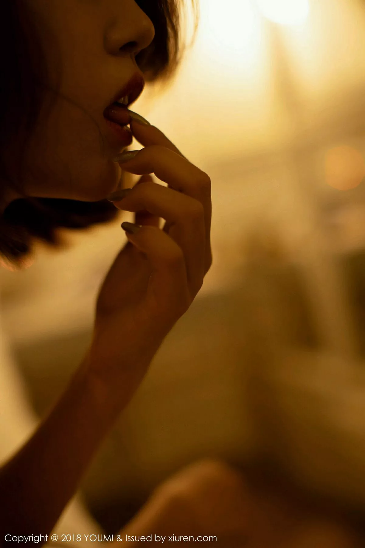 秀人集.com_[YouMi尤蜜荟]Vol.243_女神冯木木LRIS私房狗爬式半脱内裤秀翘臀屁沟惹火诱惑写真46P