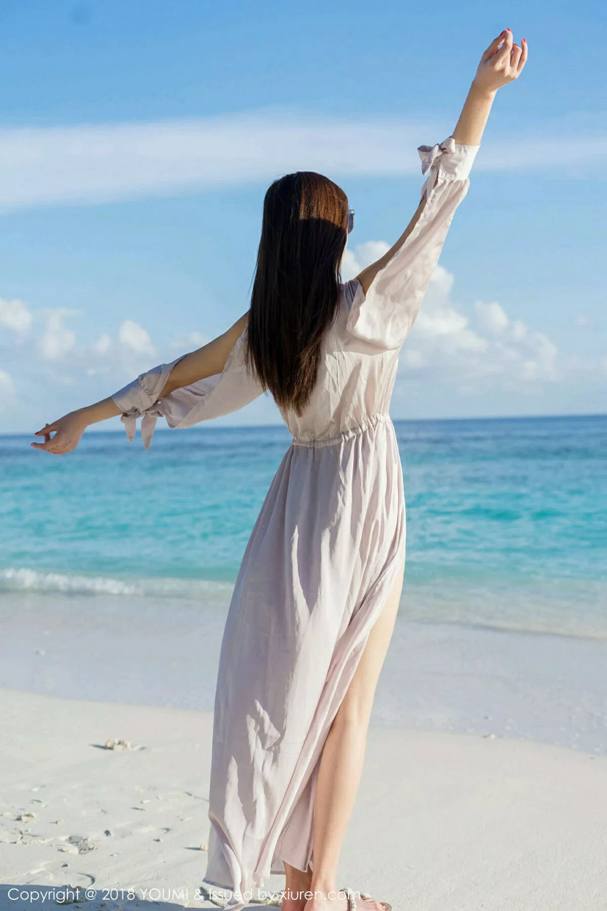 秀人集.com_[YouMi尤蜜荟]Vol.230_女神奶瓶土肥圆马尔代夫旅拍连体比基尼秀完美身材诱惑写真43P