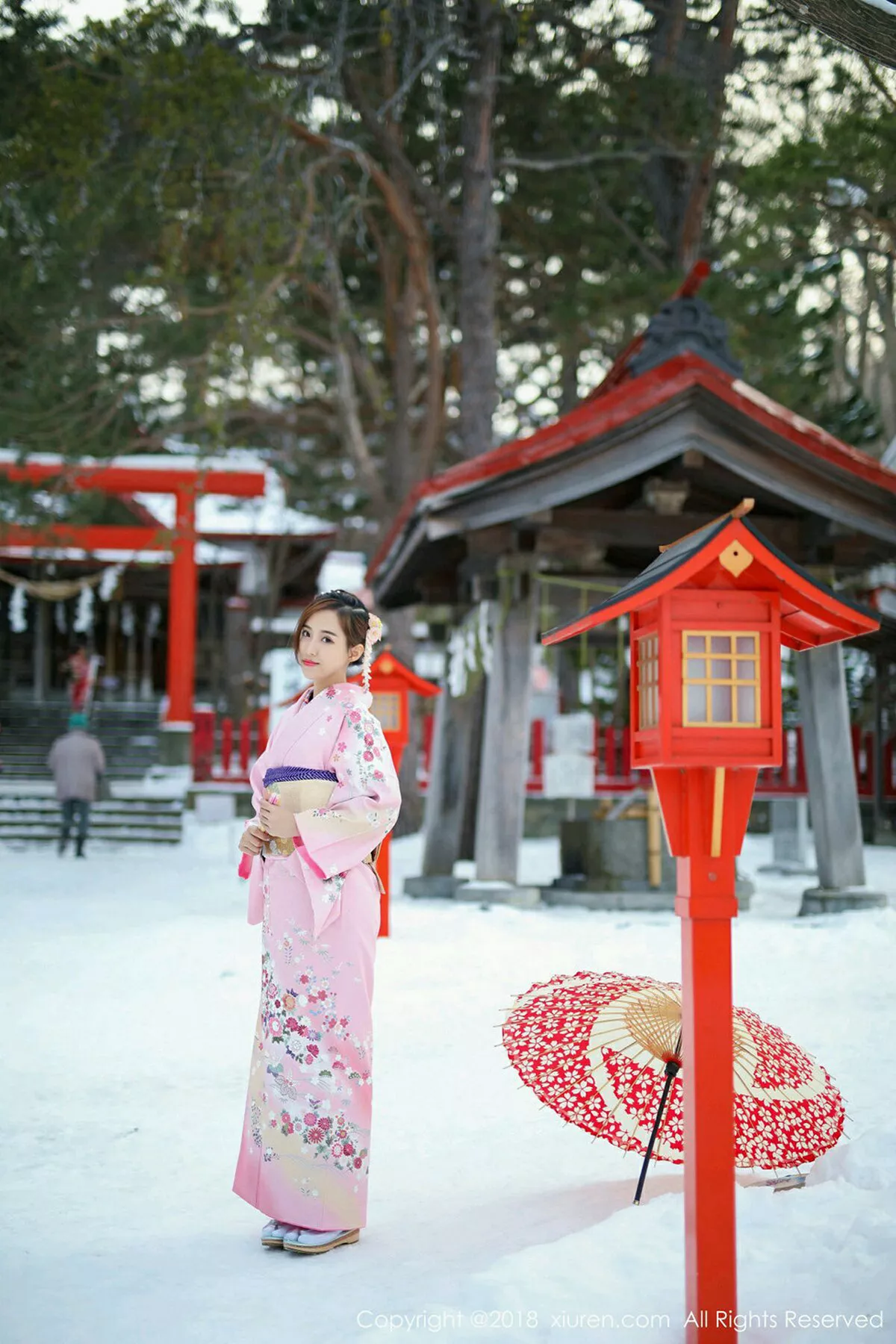 秀人集.com_[XiuRen秀人网]No.1228_美女猫宝北海道旅拍粉色和服+粉色比基尼惹火诱惑写真49P