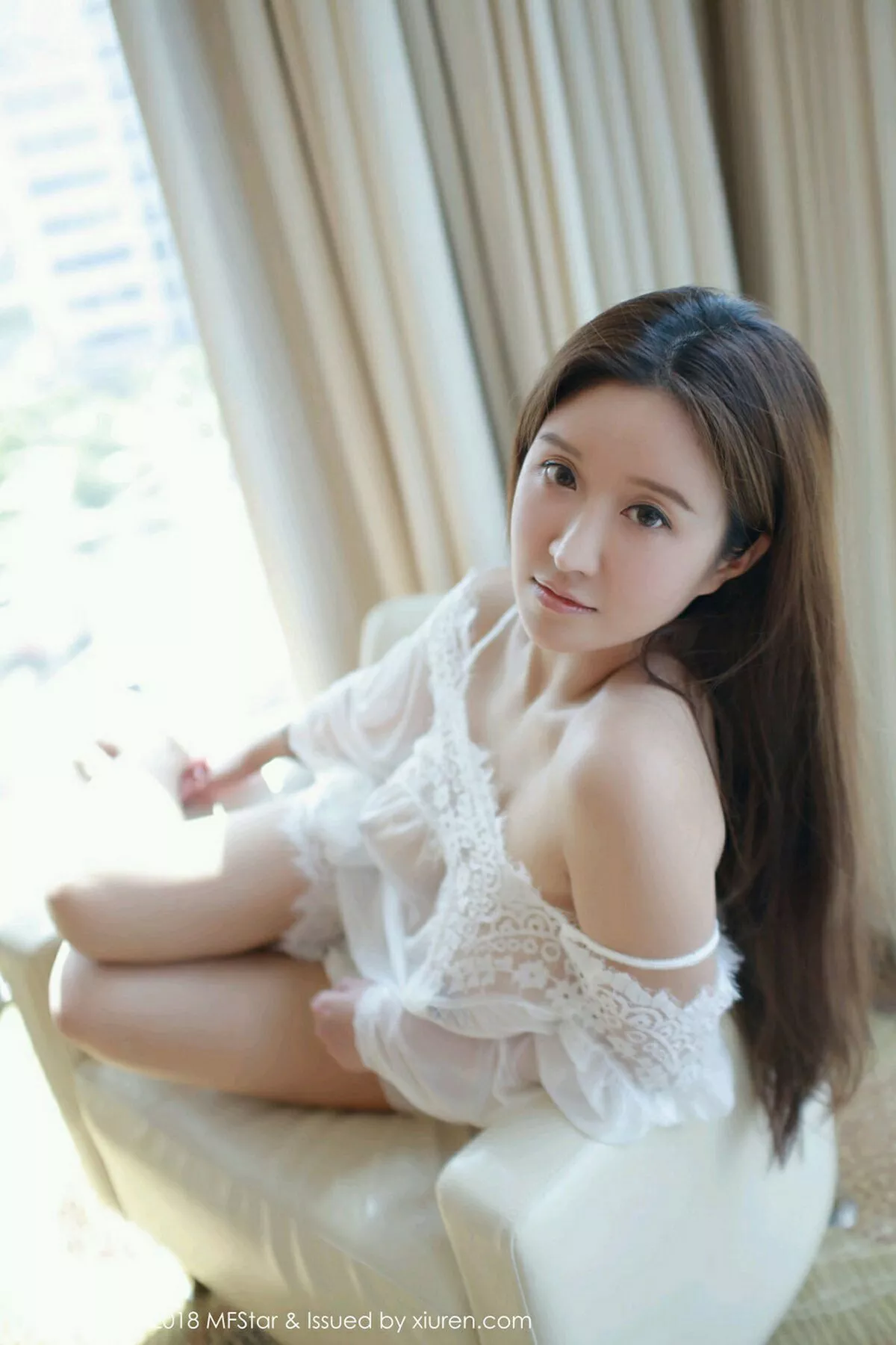 秀人集.com_[MFStar模范学院]Vol.166_运动达人Jennanni_Jen白色蕾丝薄纱睡衣透视诱惑写真33P