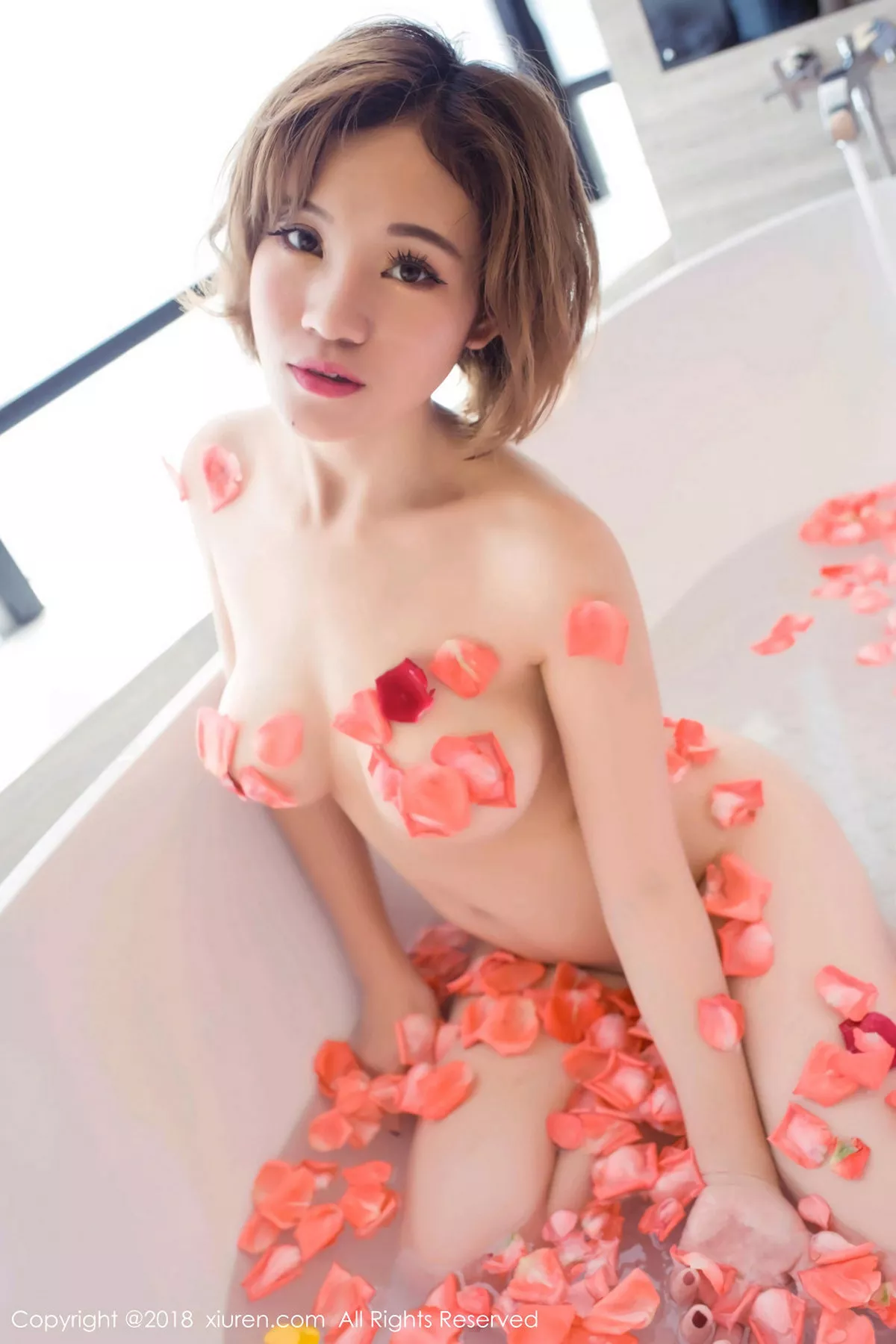 秀人集.com_[XiuRen秀人网]No.1218_夜店女王多香子黑色皮条SM+粉红玫瑰花沐秀E杯巨乳诱惑写真45P