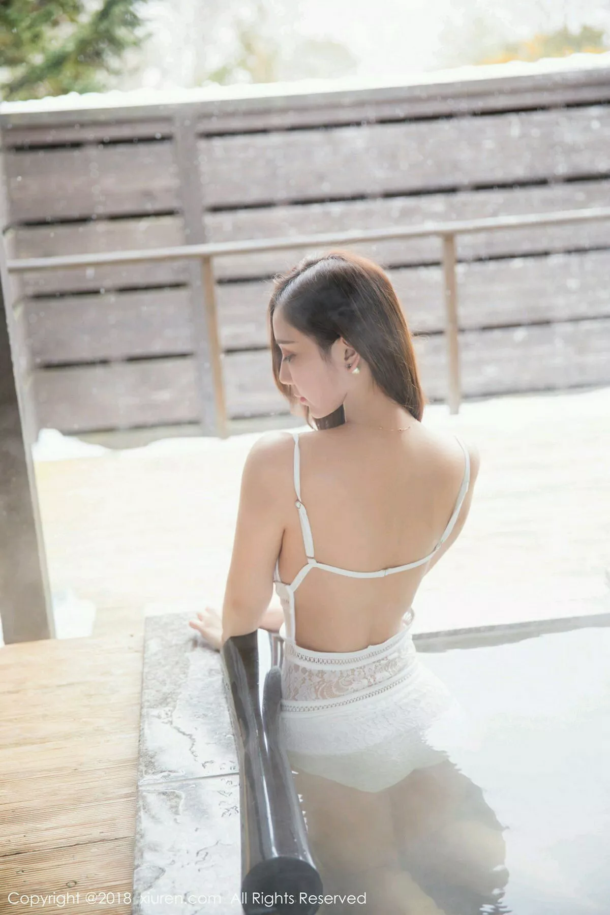 秀人集.com_[XiuRen秀人网]No.1236_女神淼淼萌萌哒北海道旅拍白色连体内衣温泉湿身诱惑写真59P