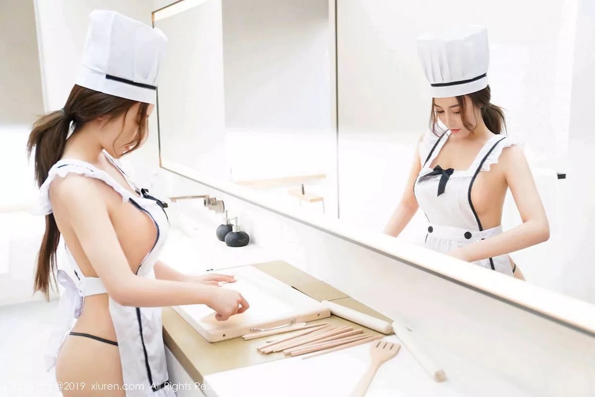 秀人集.com_[XiuRen秀人网]No.1889_嫩模周井空私房性感厨娘真空侧露豪乳撩人姿势极致诱惑写真40P