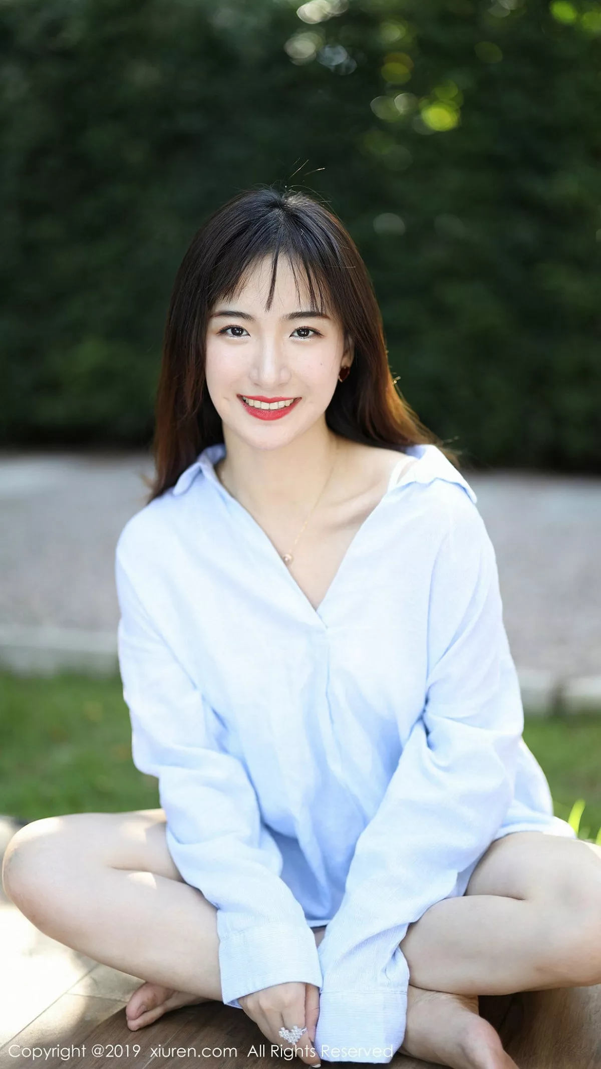 秀人集.com_[XiuRen秀人网]No.1892_嫩模艺儿拿铁泰国旅拍室外小清新主题蕾丝短裙迷人诱惑写真55P