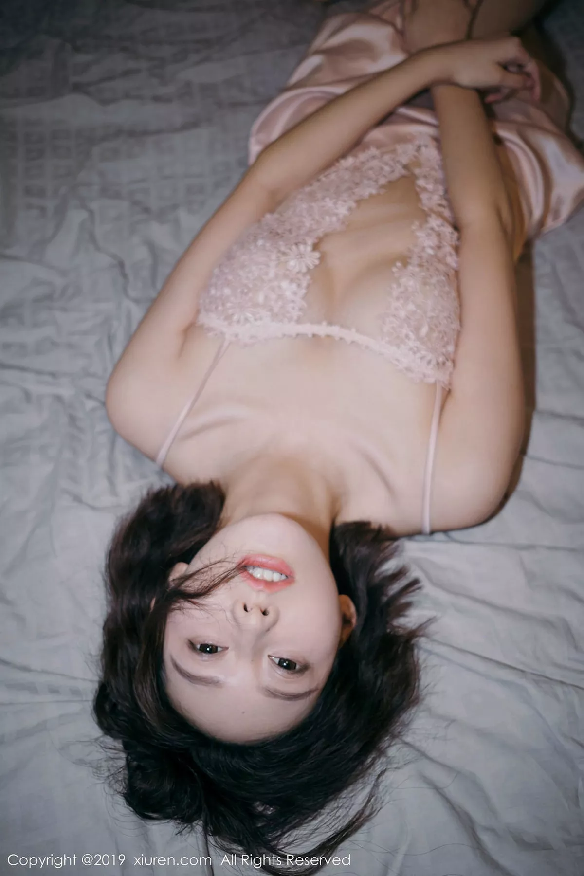 秀人集.com_[XiuRen秀人网]No.1891_气质模特艺轩私房粉色典雅镂空吊裙秀完美身材撩人诱惑写真52P