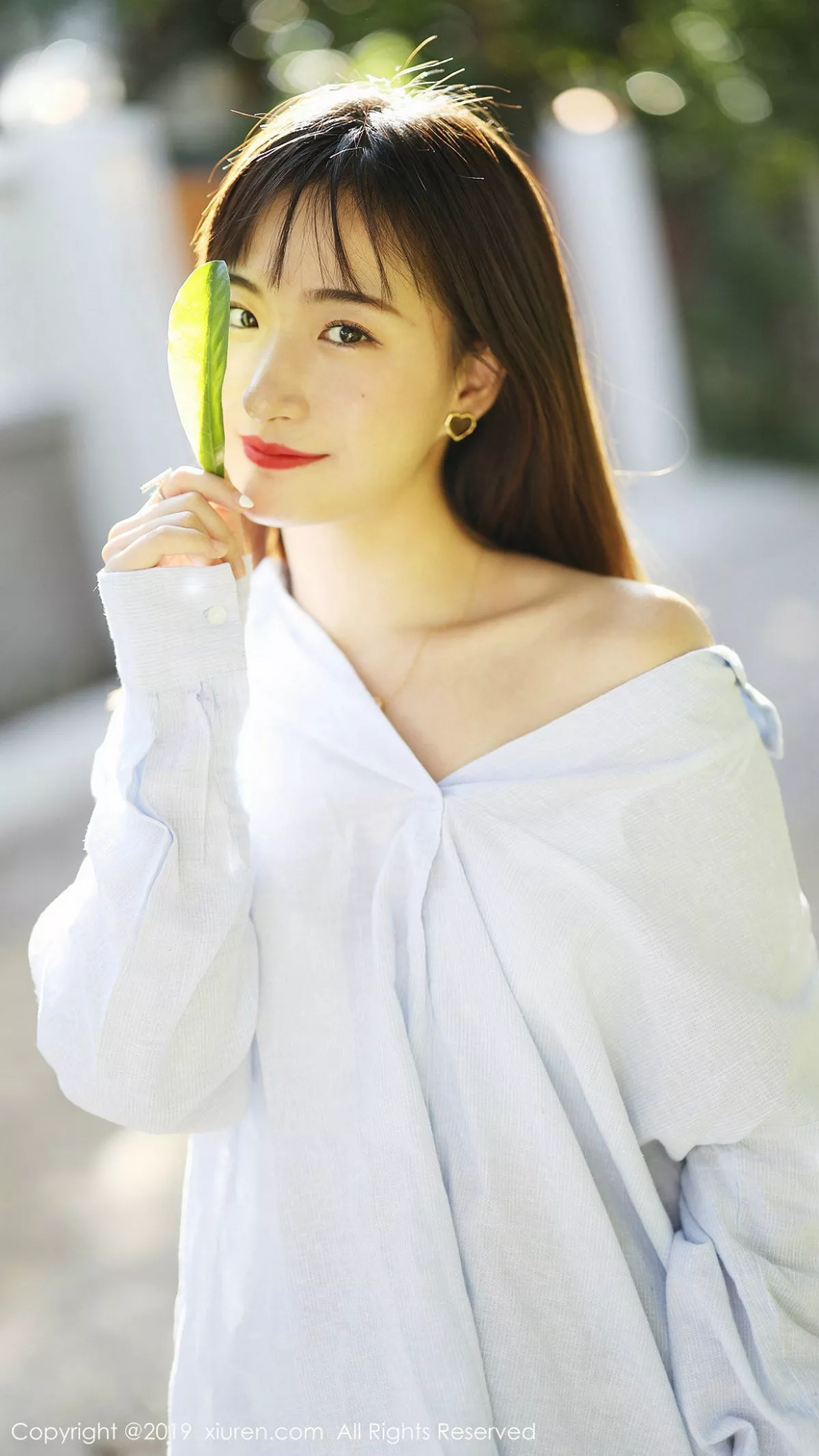 秀人集.com_[XiuRen秀人网]No.1892_嫩模艺儿拿铁泰国旅拍室外小清新主题蕾丝短裙迷人诱惑写真55P