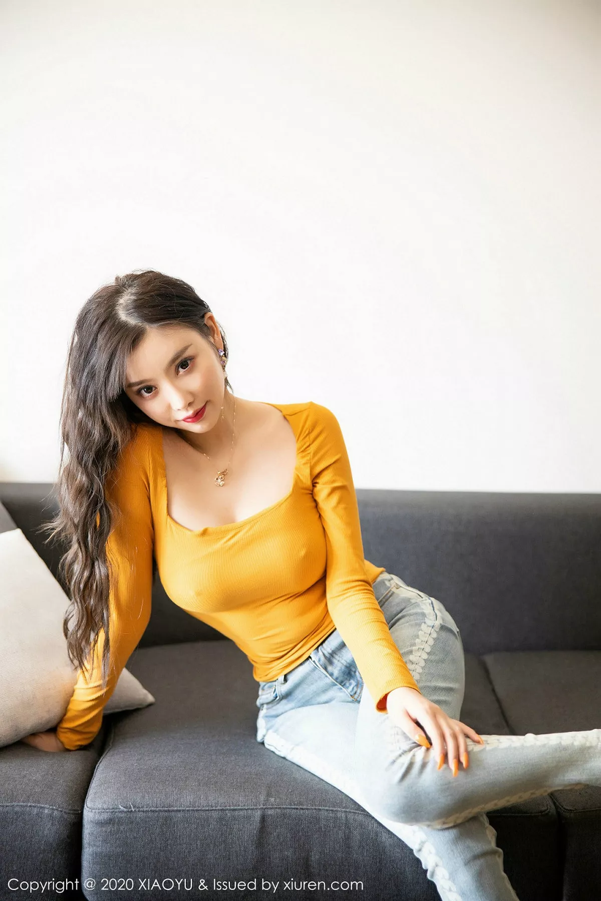 秀人集.com_[XiaoYu画语界]Vol.228_女神杨晨晨sugar济州岛旅拍撩衣真空半露豪乳撩人诱惑写真63P