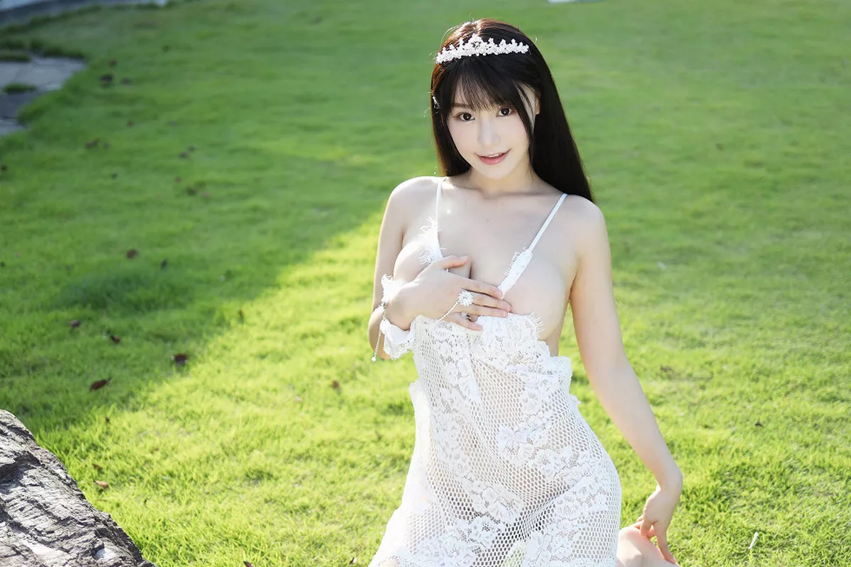 秀人集.com_[MyGirl美媛馆]Vol.423_女神朱可儿Flower日本旅拍户外缕空蕾丝吊裙露豪乳诱惑写真40P