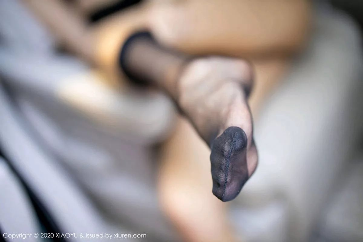 秀人集.com_[XiaoYu画语界]Vol.230_女神杨晨晨sugar室外车拍主题朦胧黑丝秀翘臀美腿诱惑写真101P