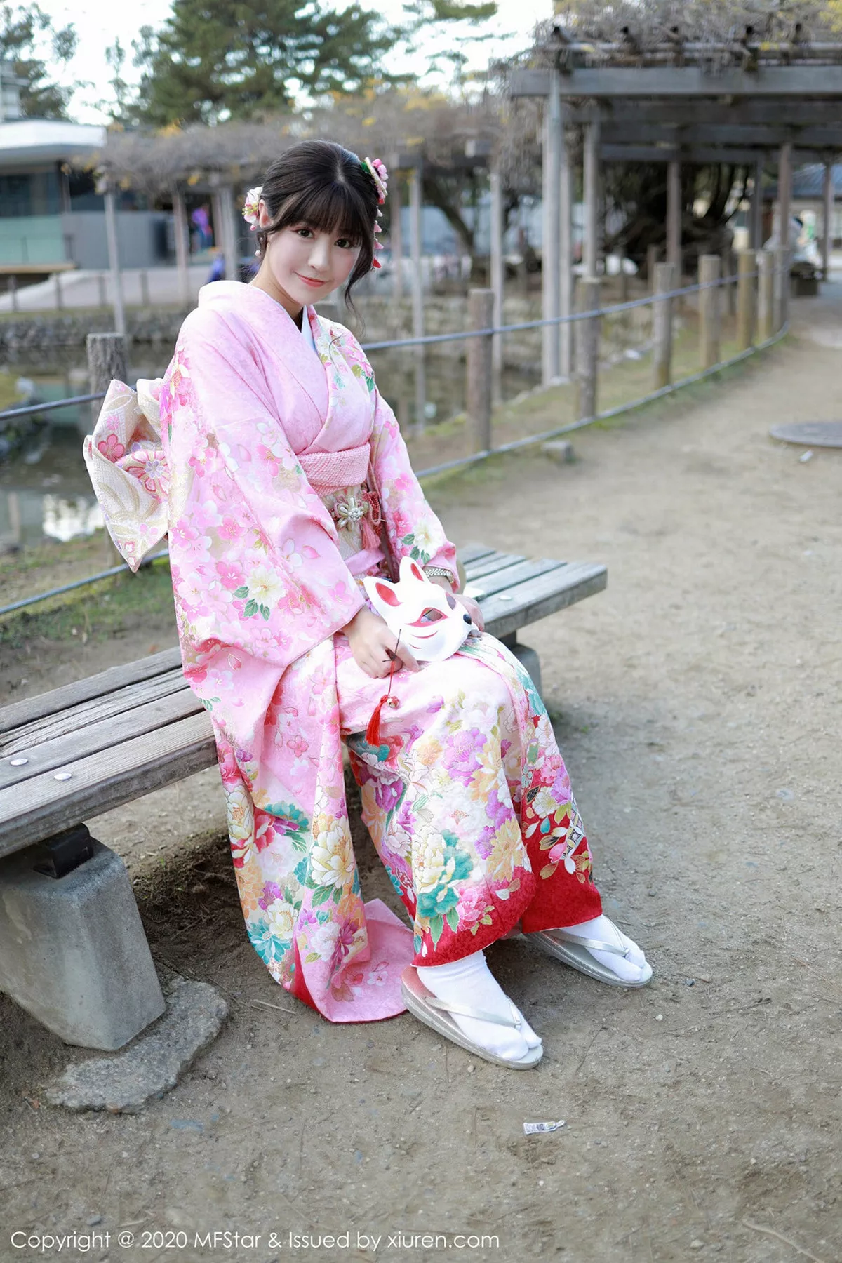 秀人集.com_[MFStar模范学院]Vol.254_女神朱可儿Flower日本旅拍绚丽和服真空秀豪乳诱惑写真75P