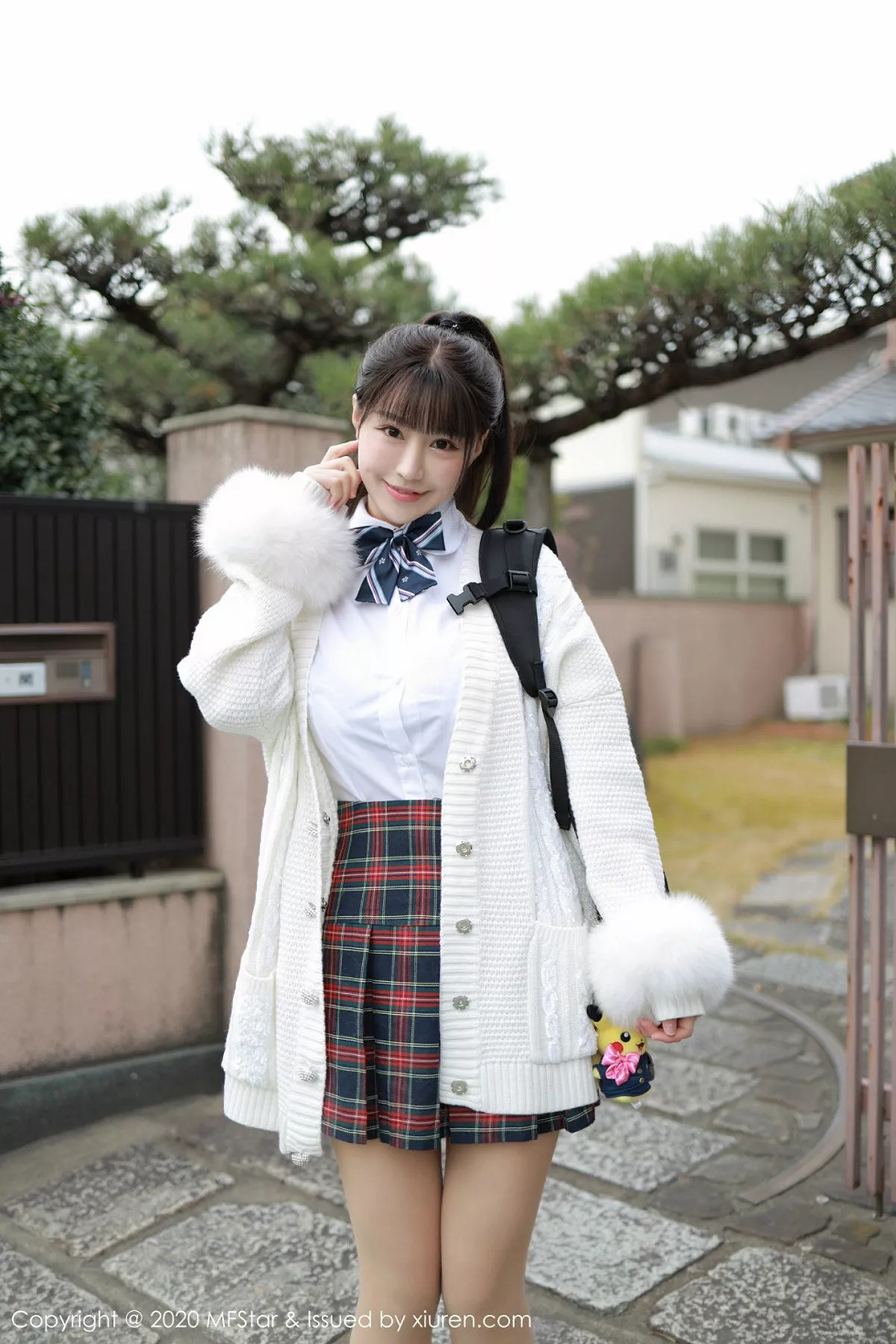 秀人集.com_[MFStar模范学院]Vol.259_嫩模朱可儿Flower日本旅拍尾随学生剧情主题魅惑写真73P