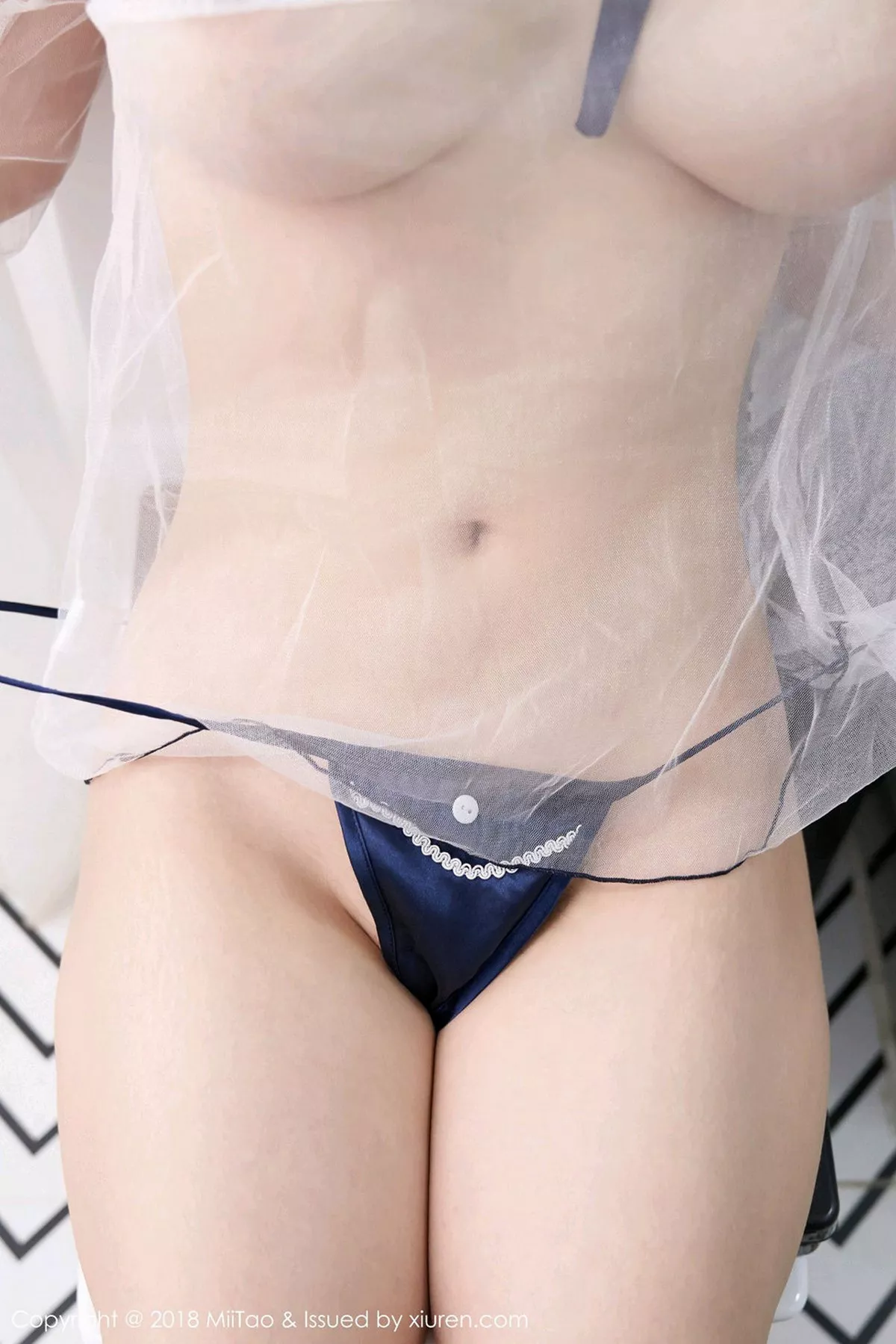 秀人集.com_[MiiTao蜜桃社]Vol.121_嫩模美绪私房真空开背毛衣露豪乳翘臀大尺度撩人诱惑写真92P