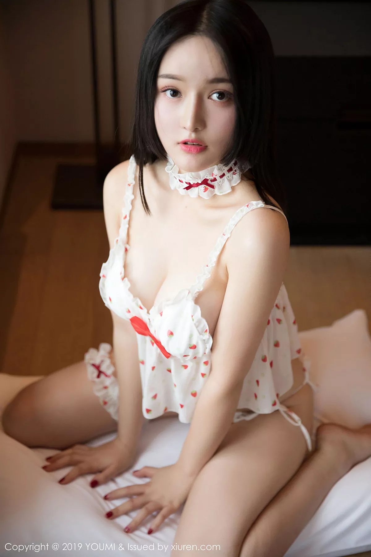 秀人集.com_[YouMi尤蜜荟]Vol.268_嫩模唐婉儿Lucky私房粉色护士装配无内黑丝裤袜诱惑写真47P