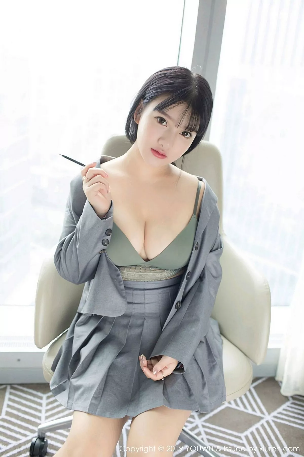 秀人集.com_[YouWu尤物馆]Vol.138_巨乳嫩模小尤奈私房黑色高叉连体内衣秀傲人豪乳诱惑写真59P