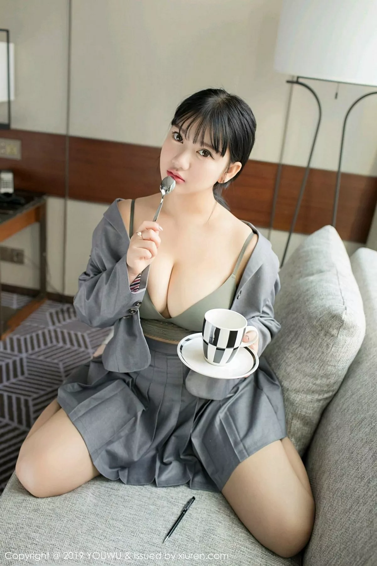 秀人集.com_[YouWu尤物馆]Vol.138_巨乳嫩模小尤奈私房黑色高叉连体内衣秀傲人豪乳诱惑写真59P