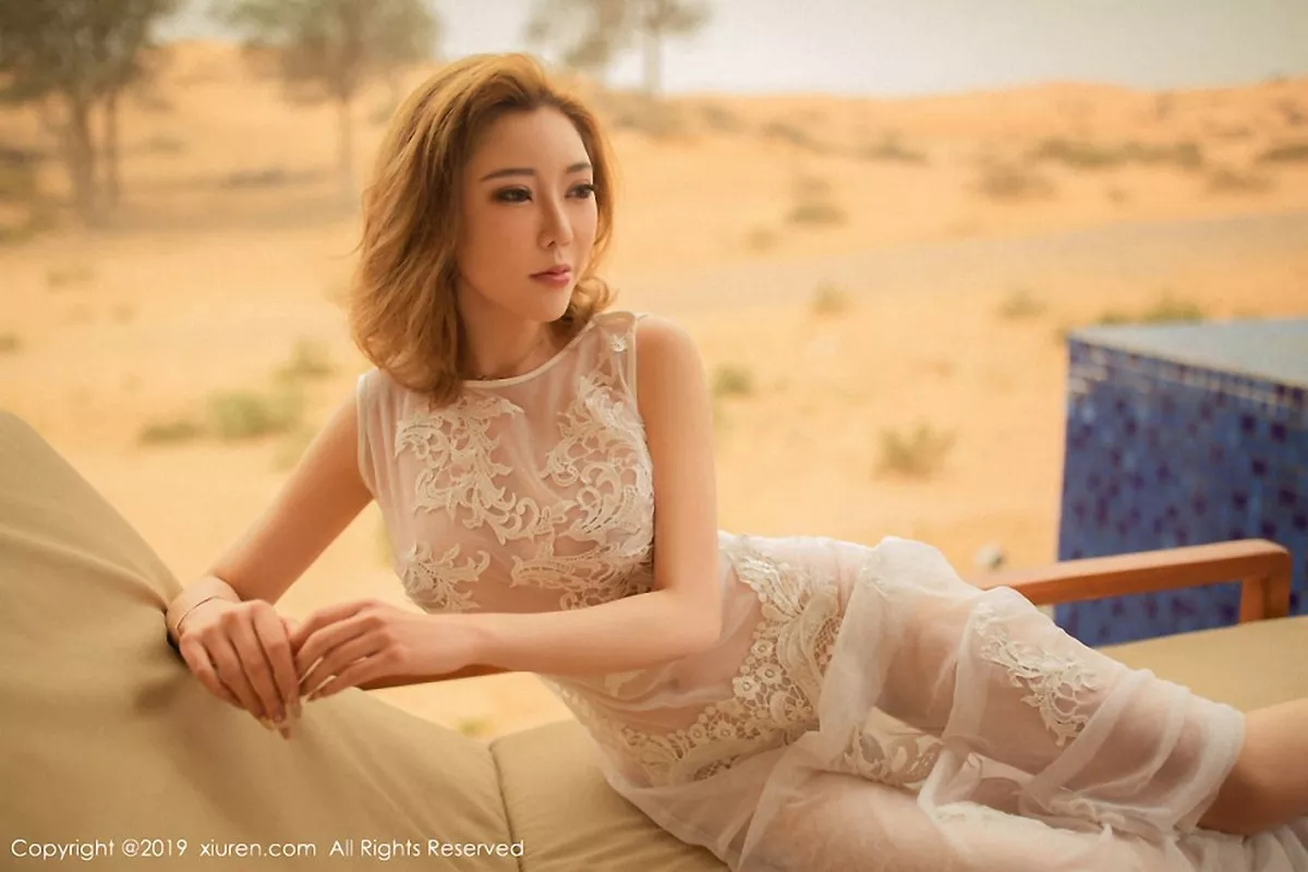 秀人集.com_[XiuRen秀人网]No.1384_嫩模萌汉药baby很酷迪拜旅拍大尺度全裸秀豪乳翘臀诱惑写真63P