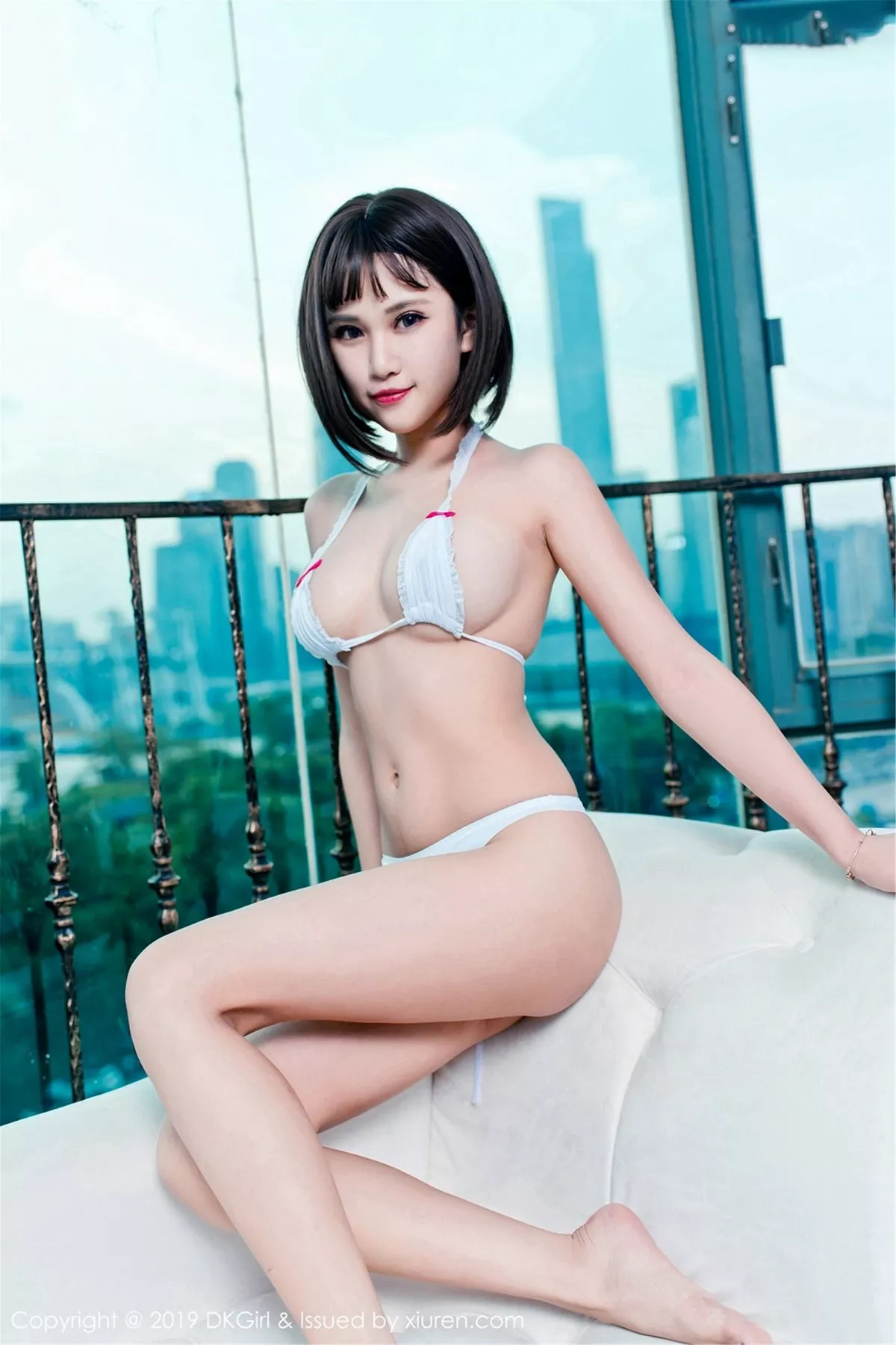 秀人集.com_[DKGirl御女郎]Vol.100_嫩模萌宝儿BoA私房黑白诱人内衣美轮美奂秀豪乳诱惑写真50P