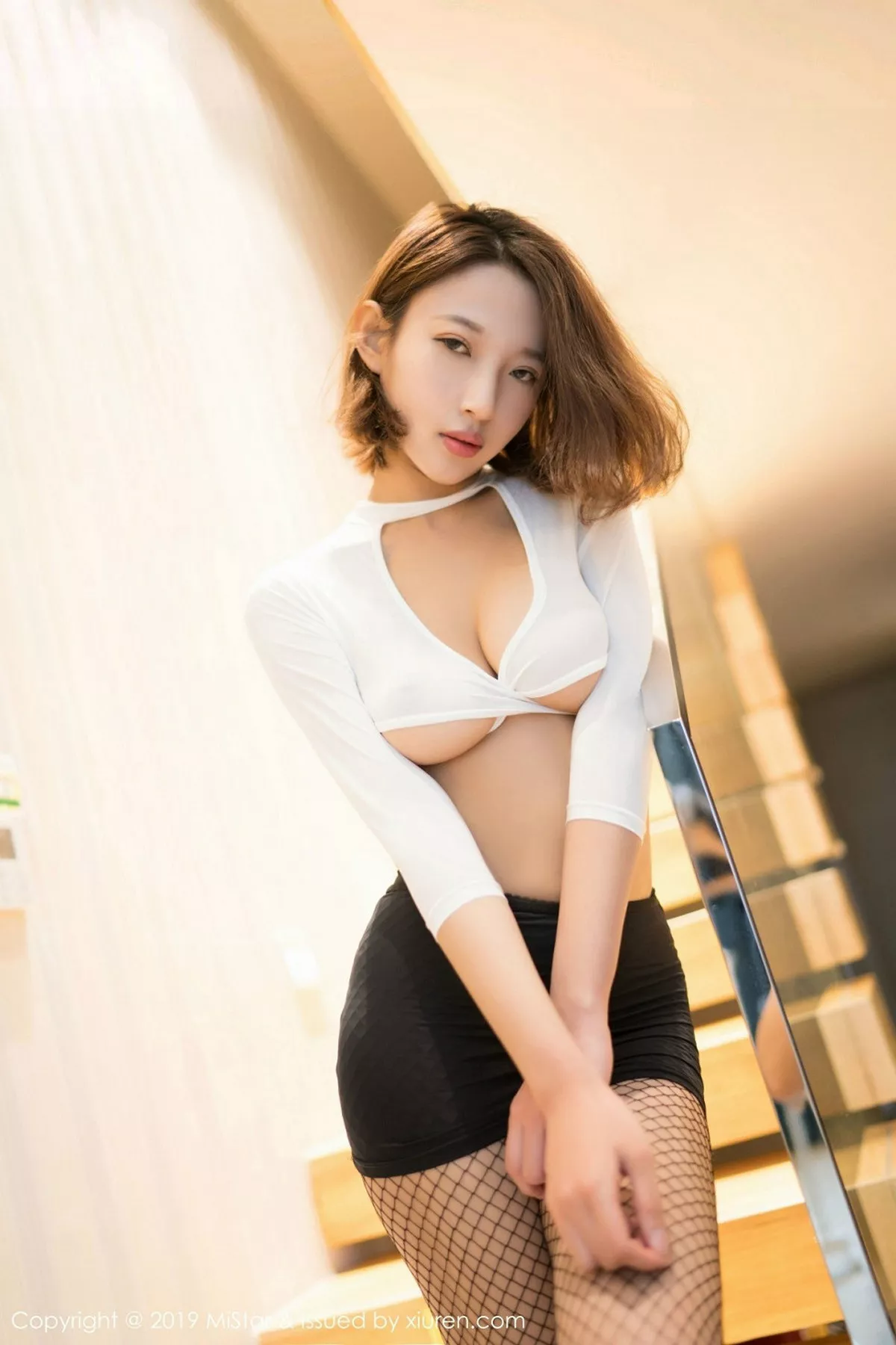 秀人集.com_[MiStar魅妍社]Vol.288_嫩模栗子Riz私房半截内衣配性感内裤半脱露翘臀诱惑写真42P