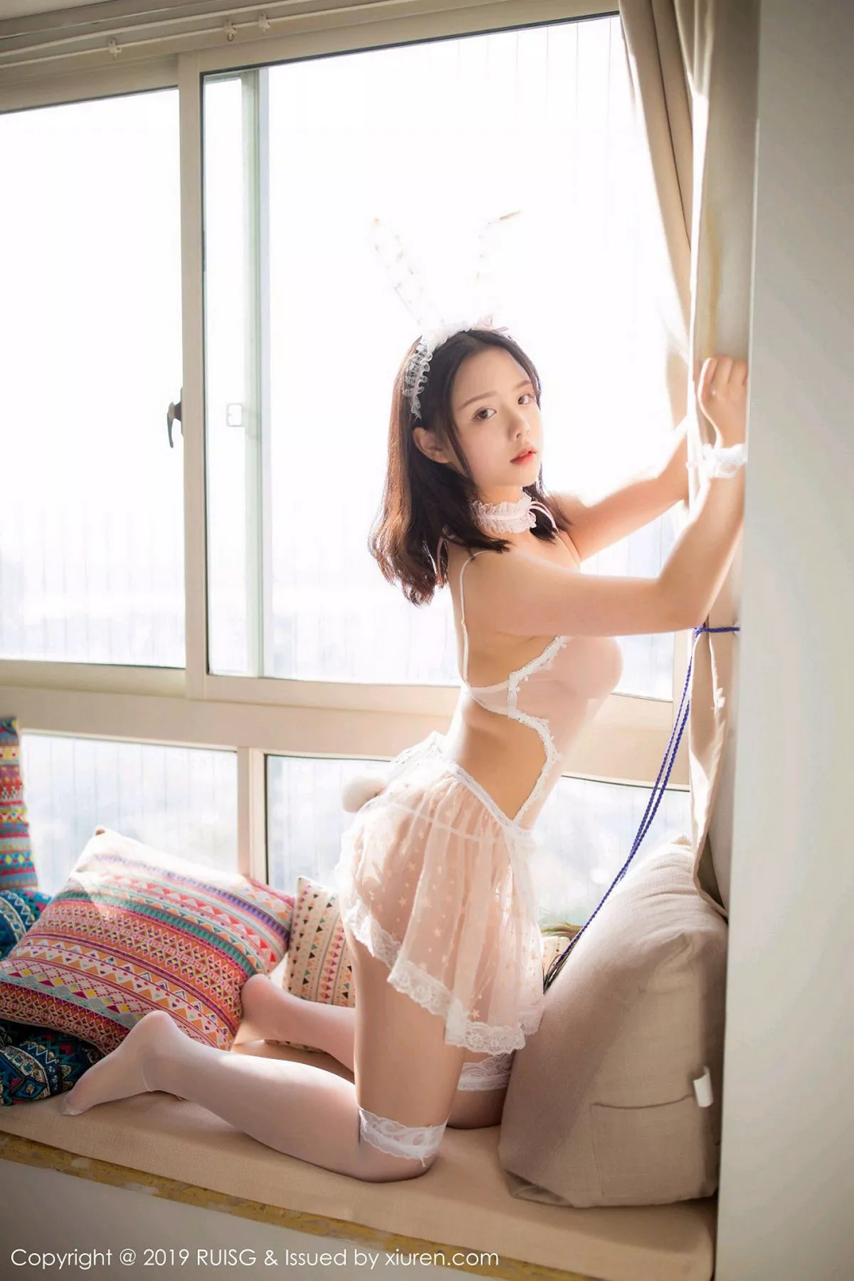 秀人集.com_[RUISG瑞丝馆]Vol.063_嫩模木木夕Mmx私房白色蕾丝女仆装秀完美身材性感写真40P