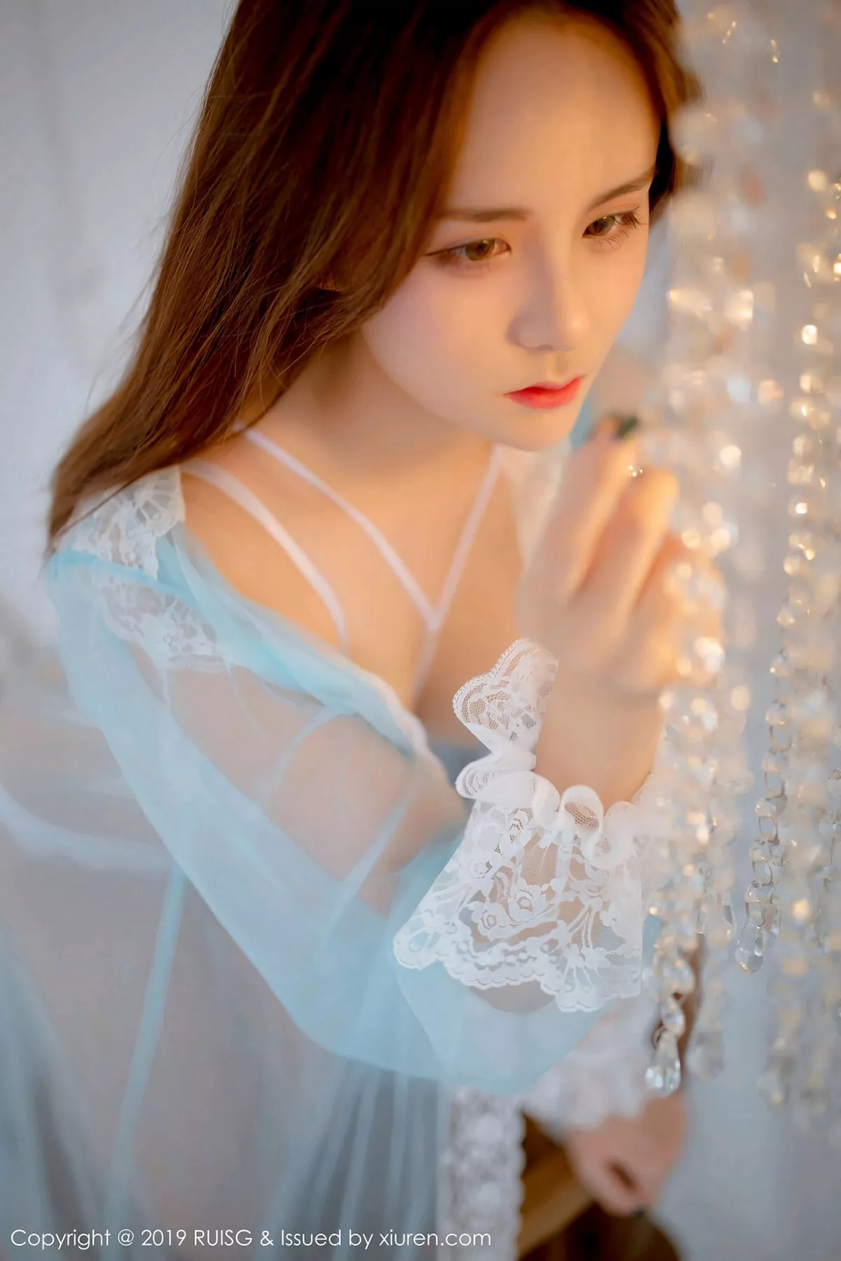 秀人集.com_[RUISG瑞丝馆]Vol.062_嫩模Daisy琳琳私房薄纱秀白色蕾丝情趣内衣撩人诱惑写真42P