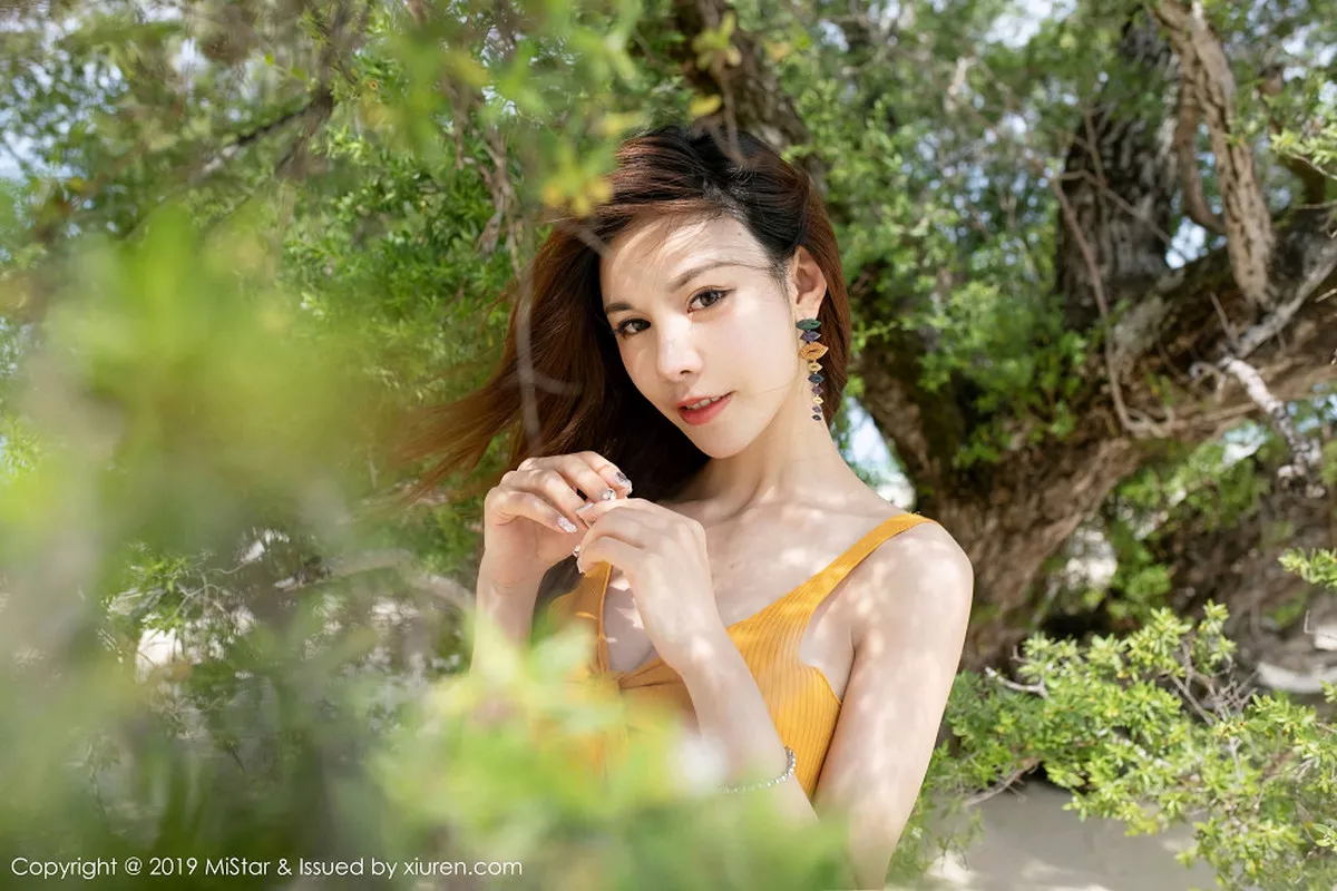 秀人集.com_[MiStar魅妍社]Vol.299_嫩模沈佳熹仙本那旅拍户外性感内衣配牛仔裤完美诱惑写真40P