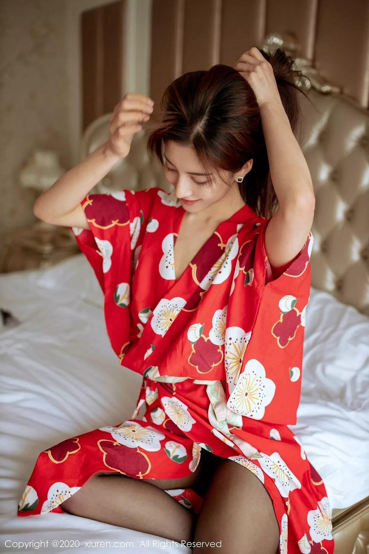 秀人集.com_[XiuRen秀人网]No.2015_嫩模林文文yooki私房鲜艳和服配无内黑丝撩人姿势诱惑写真65P