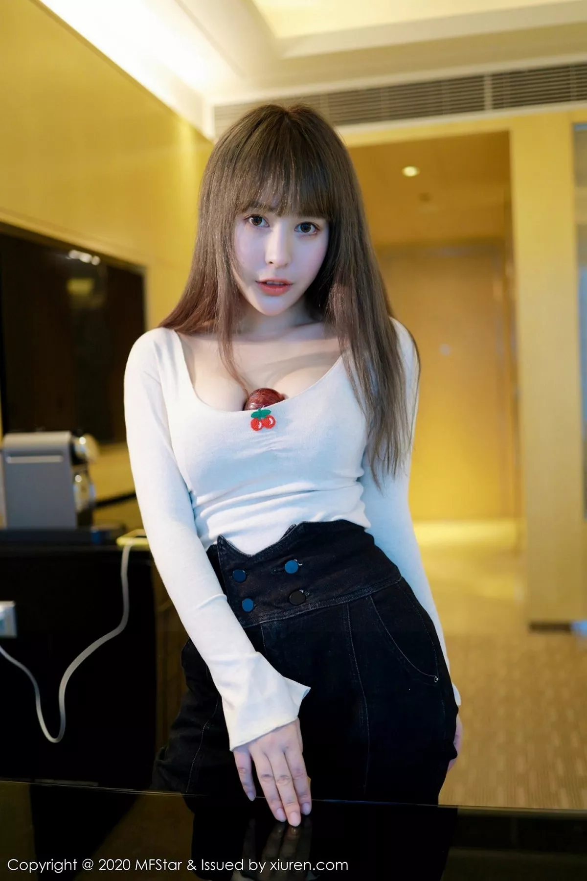 秀人集.com_[MFStar模范学院]Vol.284_嫩模艾莉Evelyn私房性感白色内衣秀雪白酥胸诱惑写真63P