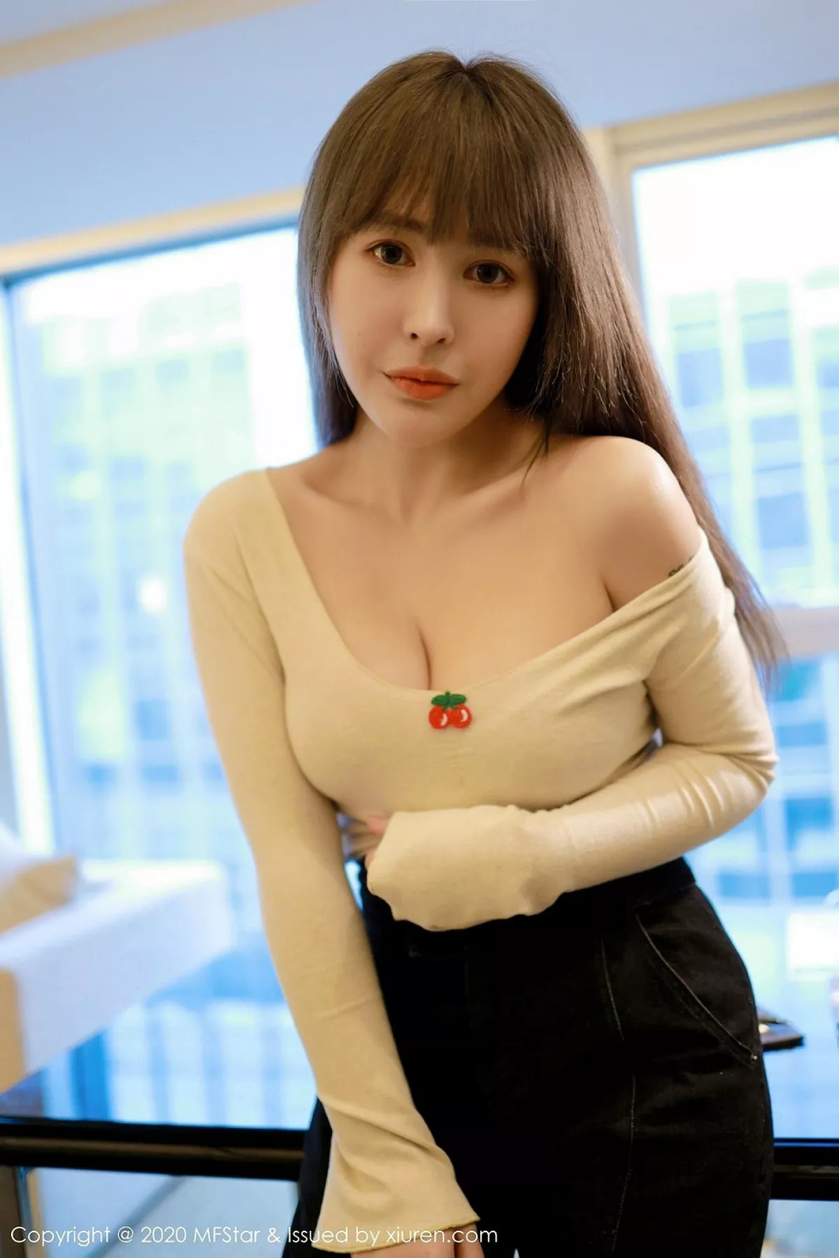 秀人集.com_[MFStar模范学院]Vol.284_嫩模艾莉Evelyn私房性感白色内衣秀雪白酥胸诱惑写真63P