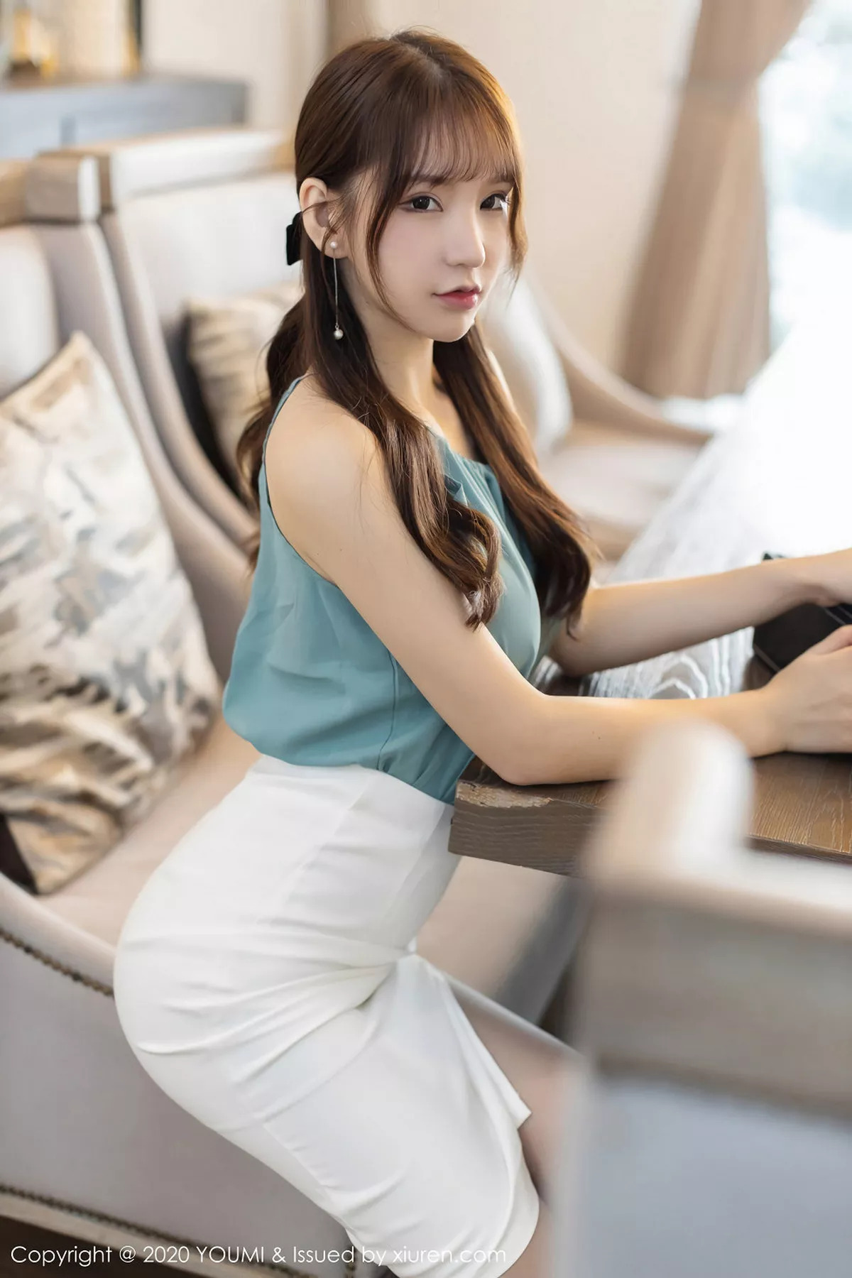 秀人集.com_[YouMi尤蜜荟]Vol.414_女神周于希Sandy普吉岛旅拍私房撩裙露无内肉丝诱惑写真61P