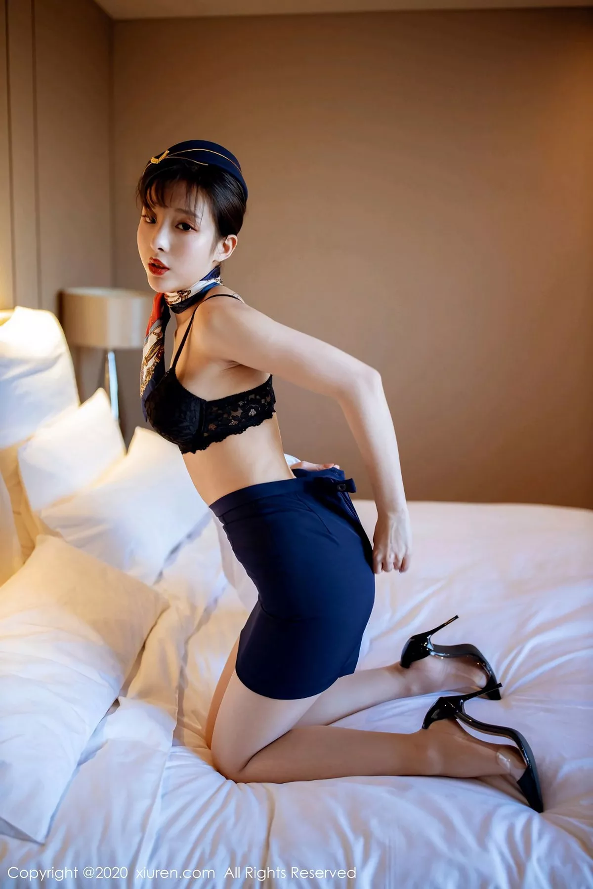 秀人集.com_[XiuRen秀人网]No.2119_嫩模陈小喵空姐制服主题私房半脱内裤露翘臀撩人姿势诱惑写真68P