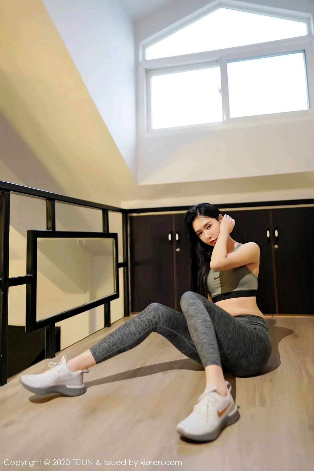 秀人集.com_[FeiLin嗲囡囡]VOL.230_嫩模BABY_柒私房性感吊裙+矫健运动风秀完美身材写真62P