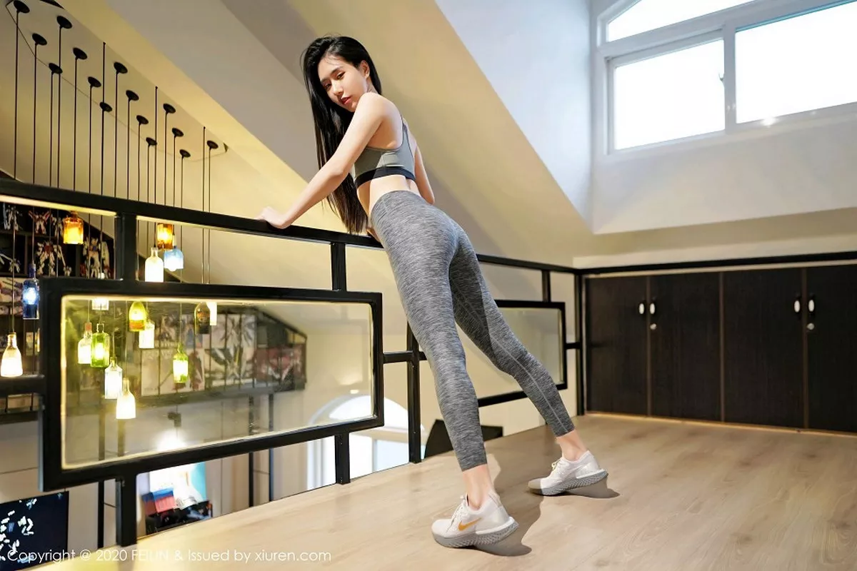 秀人集.com_[FeiLin嗲囡囡]VOL.230_嫩模BABY_柒私房性感吊裙+矫健运动风秀完美身材写真62P