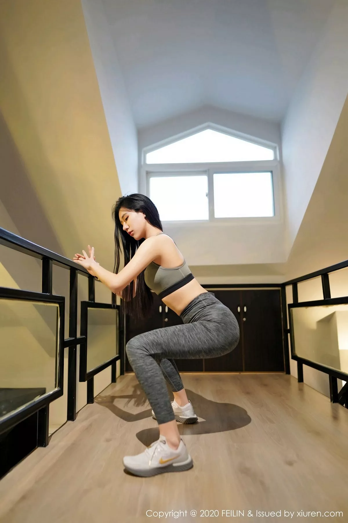 秀人集.com_[FeiLin嗲囡囡]VOL.230_嫩模BABY_柒私房性感吊裙+矫健运动风秀完美身材写真62P
