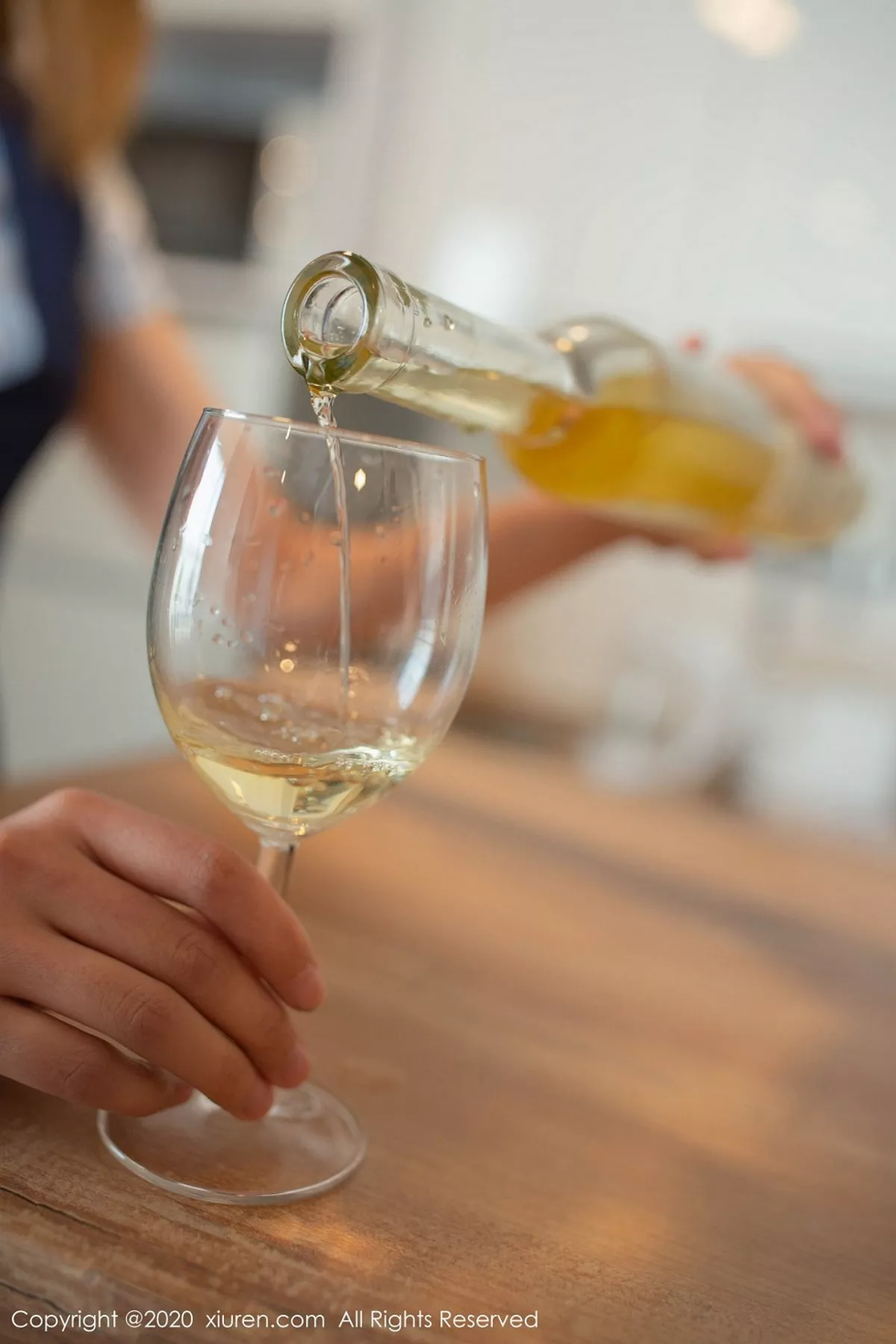 秀人集.com_[XiuRen秀人网]No.2128_嫩模就是阿朱啊东欧旅拍置业顾问主题破烂黑丝袜诱人写真69P