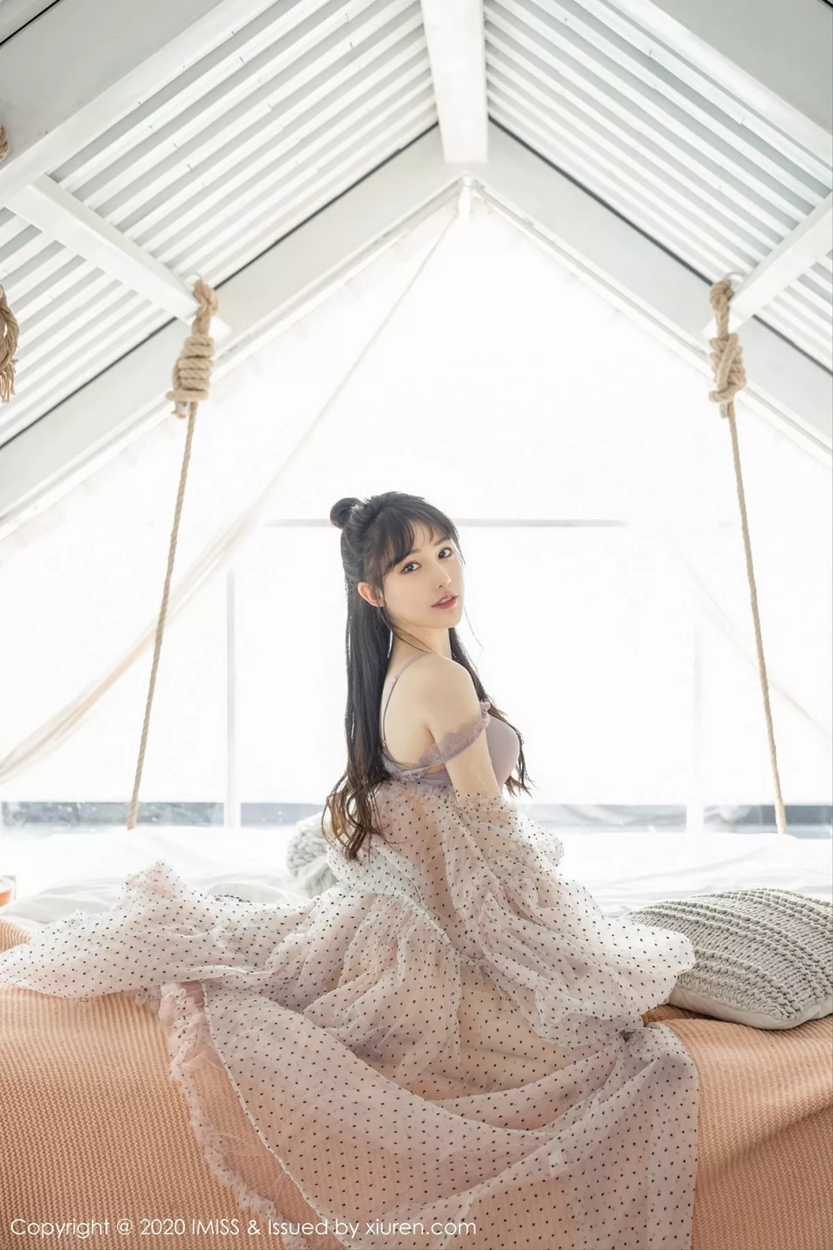 秀人集.com_[IMISS爱蜜社]Vol.457_气质女神Lynn刘奕宁私房超透连身裙露性感内衣撩人诱惑写真52P