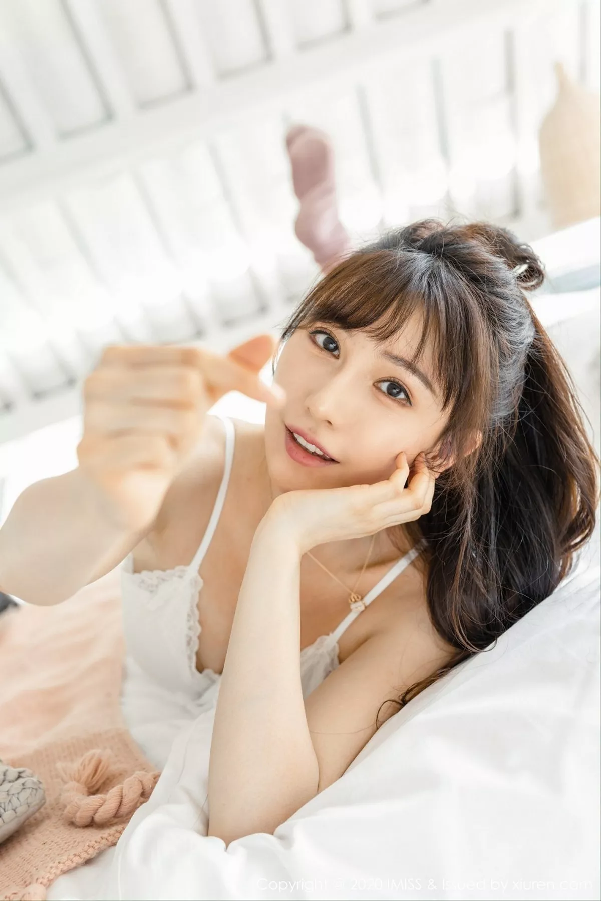 秀人集.com_[IMISS爱蜜社]Vol.457_气质女神Lynn刘奕宁私房超透连身裙露性感内衣撩人诱惑写真52P