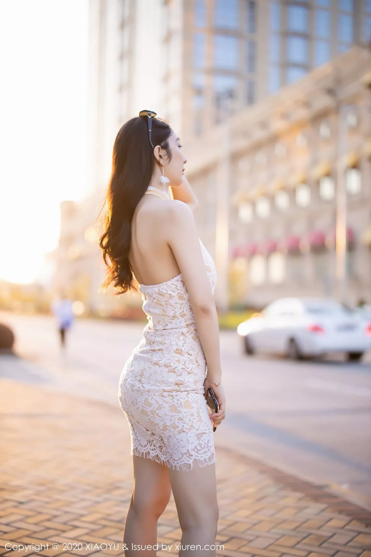 秀人集.com_[XiaoYu画语界]Vol.284_女神Angela小热巴澳门旅拍私房黑色内衣配吊带黑丝魅惑写真100P