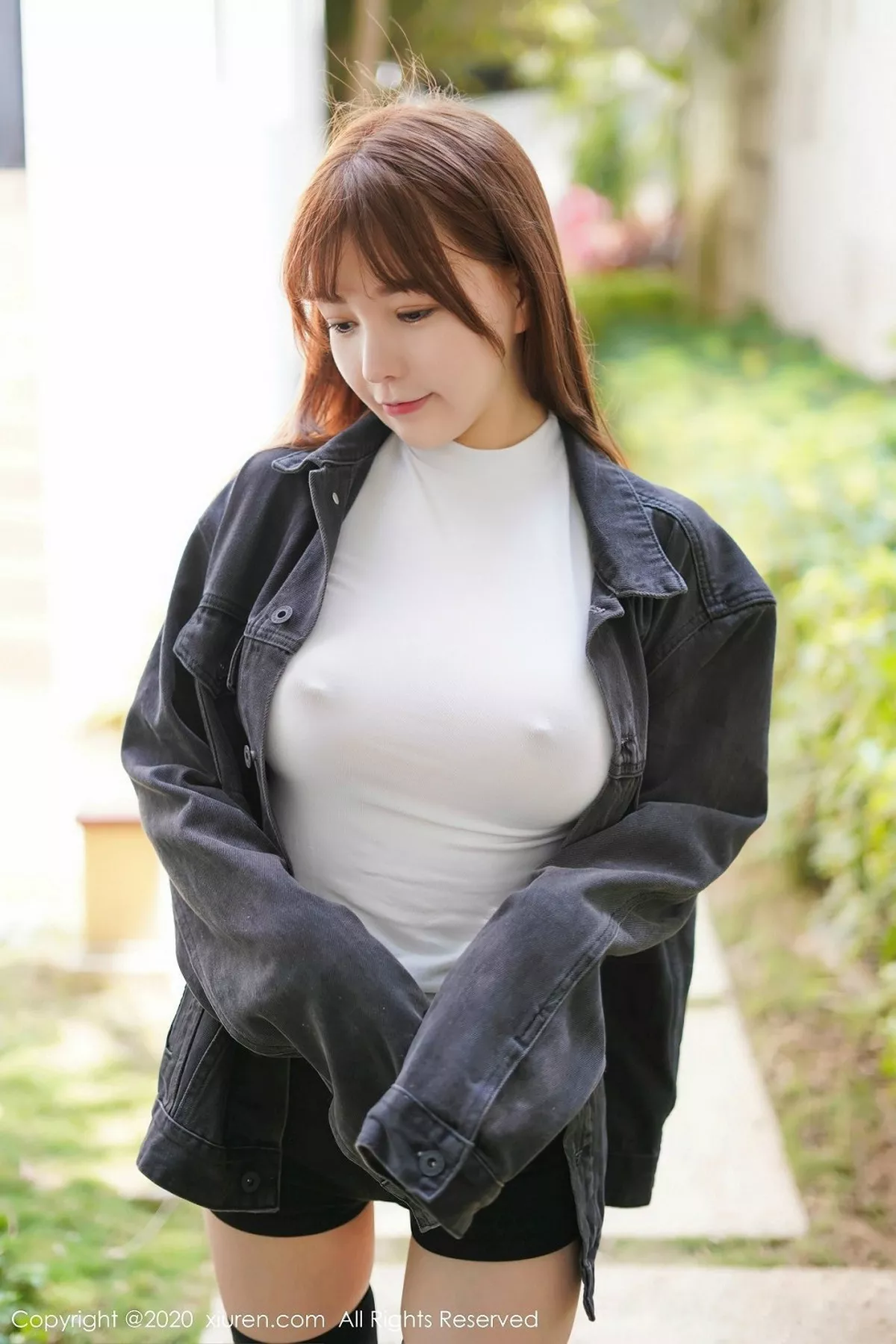 秀人集.com_[XiuRen秀人网]No.2147_嫩模UU酱户外脱黑色外套露魔鬼身材童颜巨乳完美诱惑写真83P