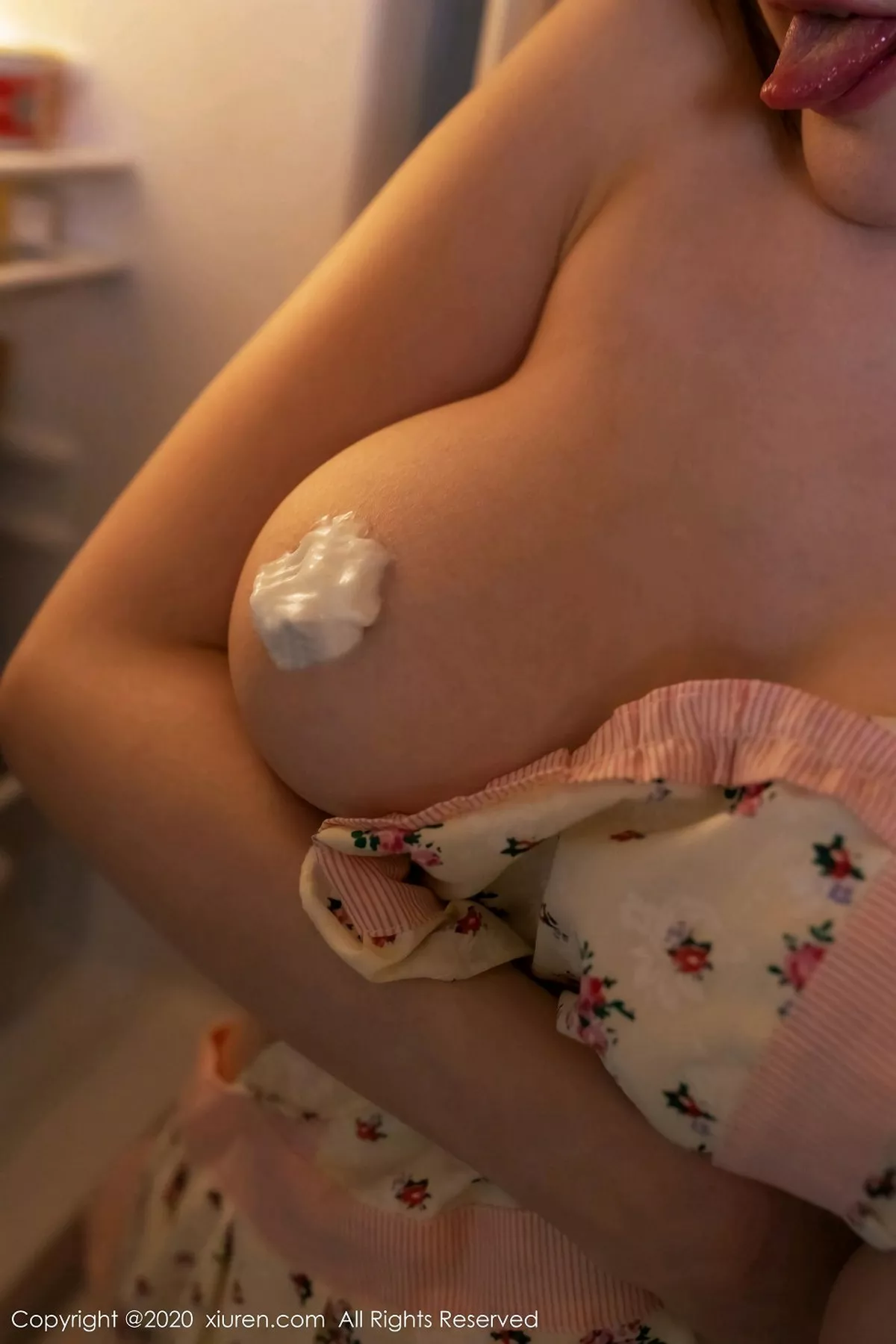 秀人集.com_[XiuRen秀人网]No.2150_女神糯美子Mini私房真空厨娘主题秀豪乳翘臀极致诱惑写真52P