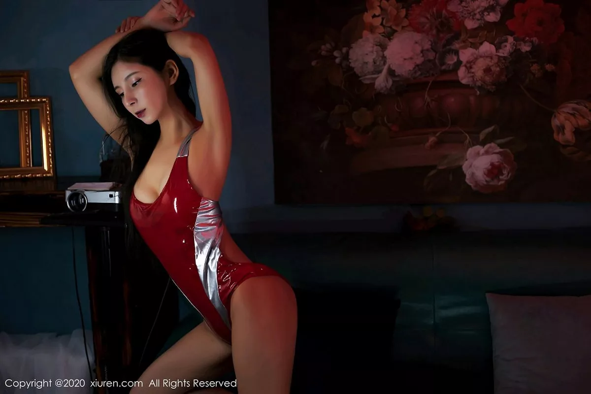 秀人集.com_[XiuRen秀人网]No.2092_嫩模小蛮腰lvy私房红色比基尼+白色缕空蕾丝内衣完美诱惑写真65P