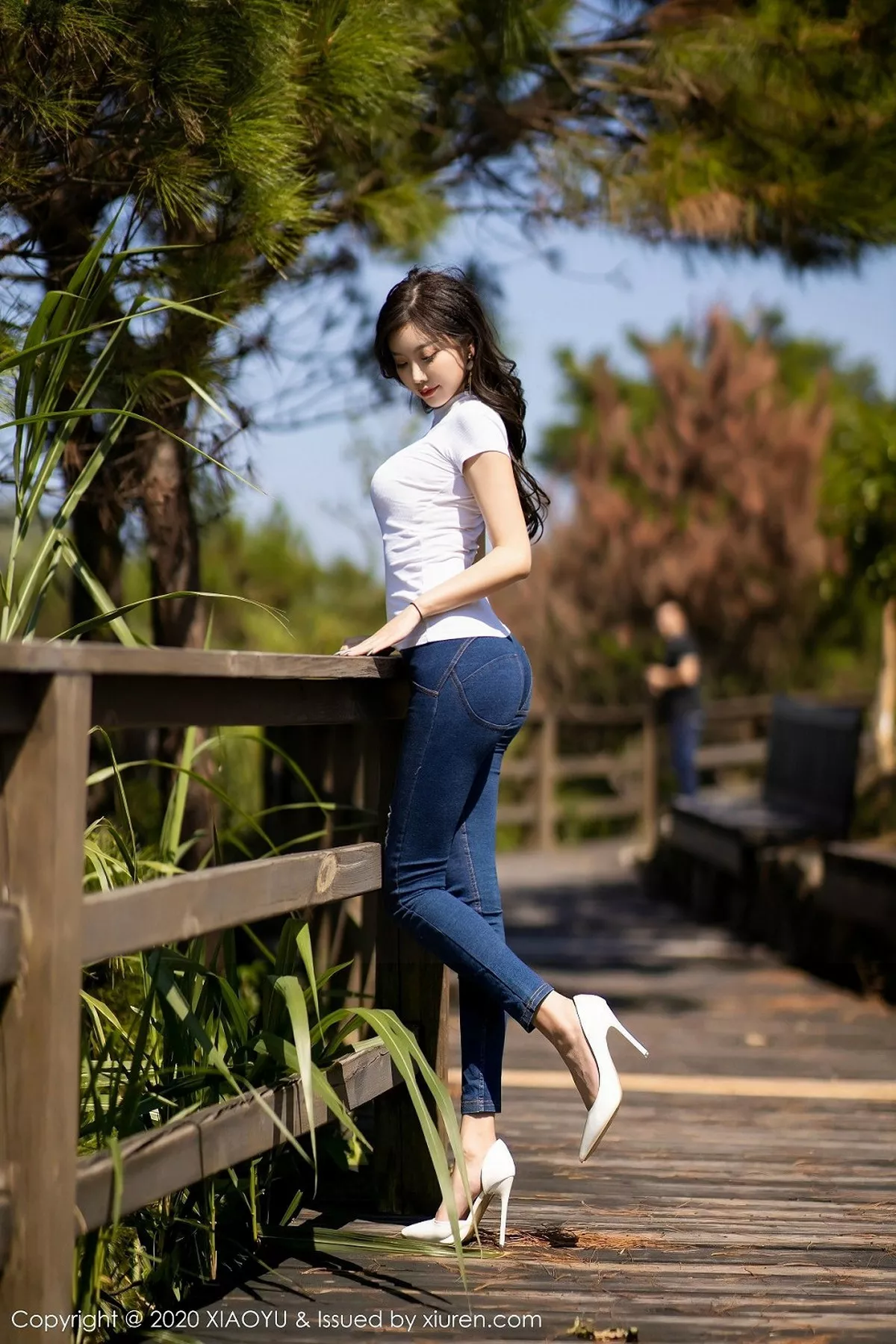 秀人集.com_[XiaoYu画语界]Vol.300_女神杨晨晨sugar私房床上脱牛仔裤露性感内衣完美诱惑写真92P