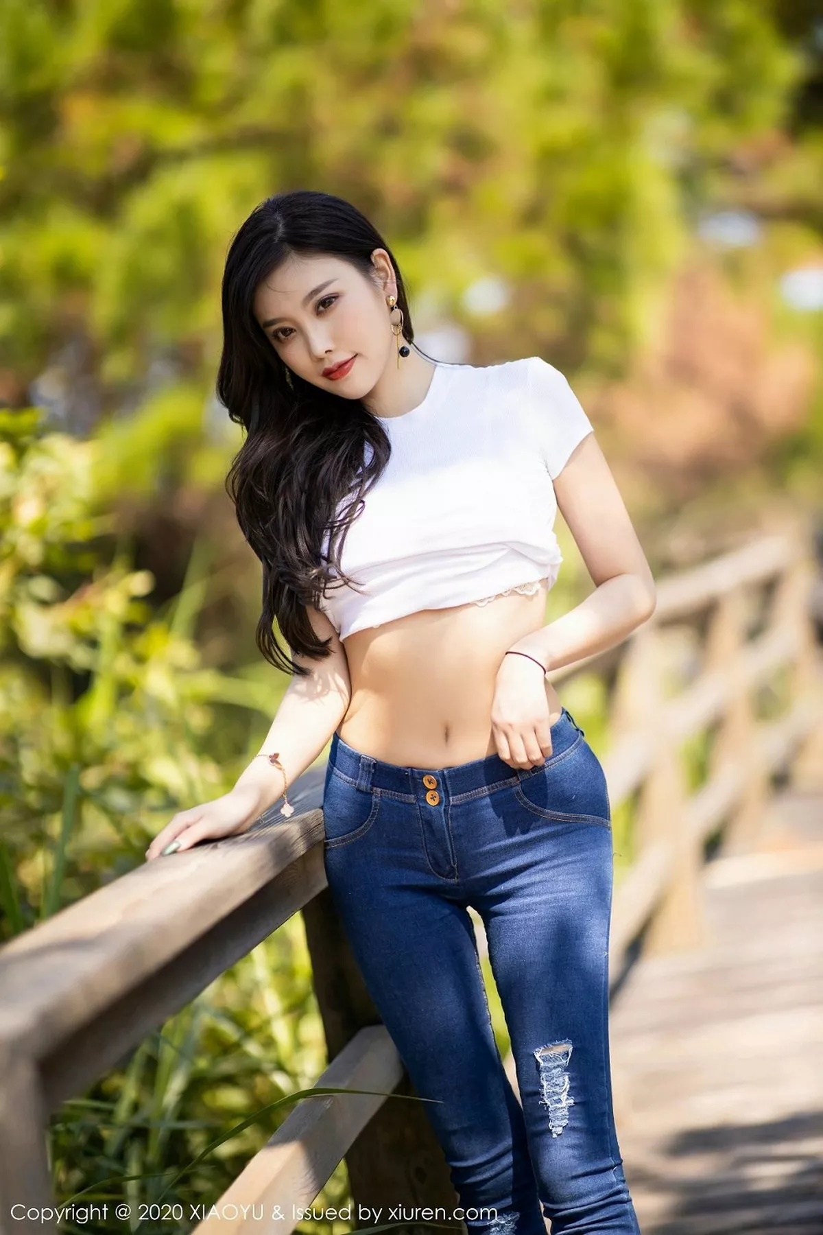 秀人集.com_[XiaoYu画语界]Vol.300_女神杨晨晨sugar私房床上脱牛仔裤露性感内衣完美诱惑写真92P