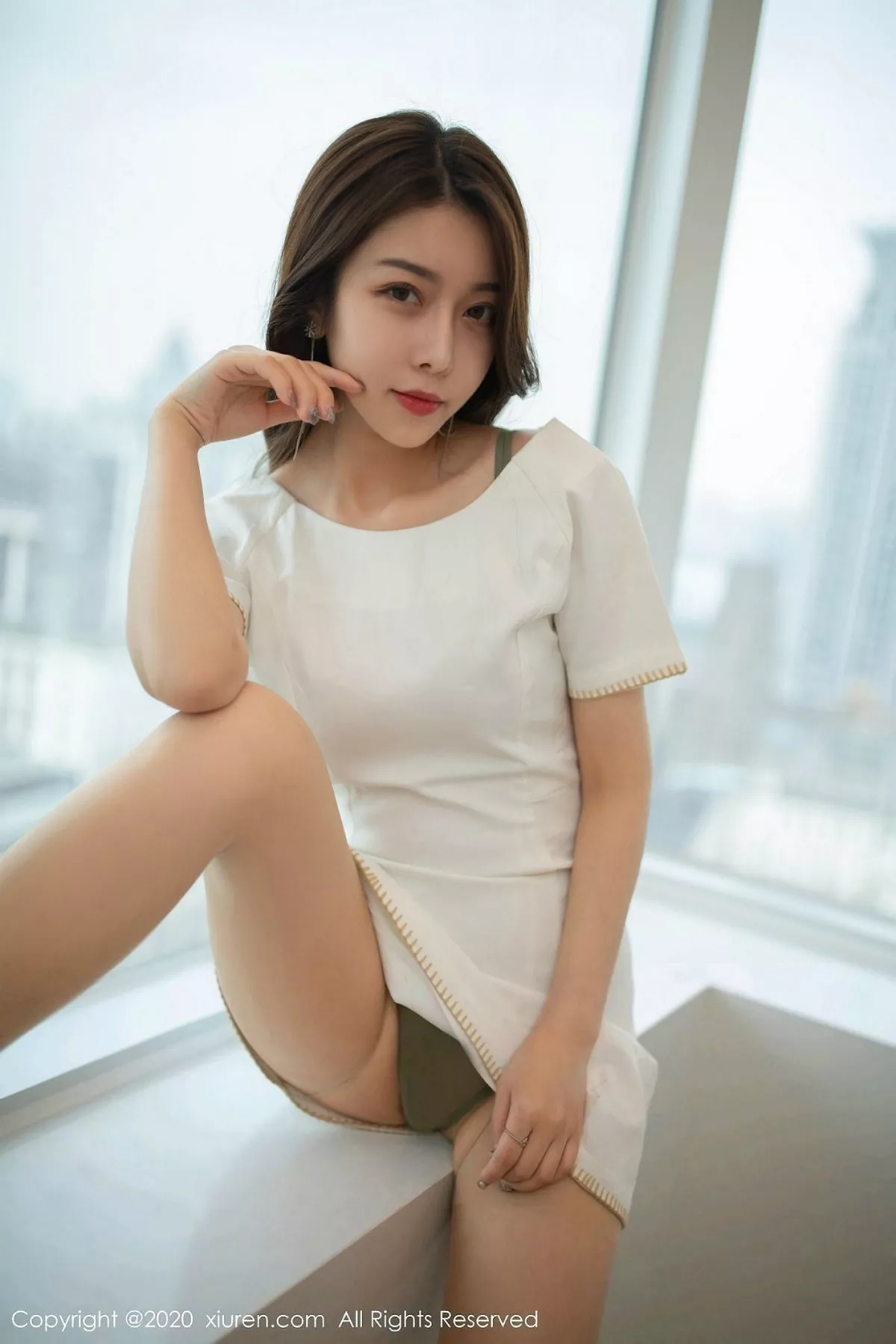 秀人集.com_[XiuRen秀人网]No.2190_女神夏诗雯Sally女友下午茶主题白色裙子半脱露性感内衣写真81P