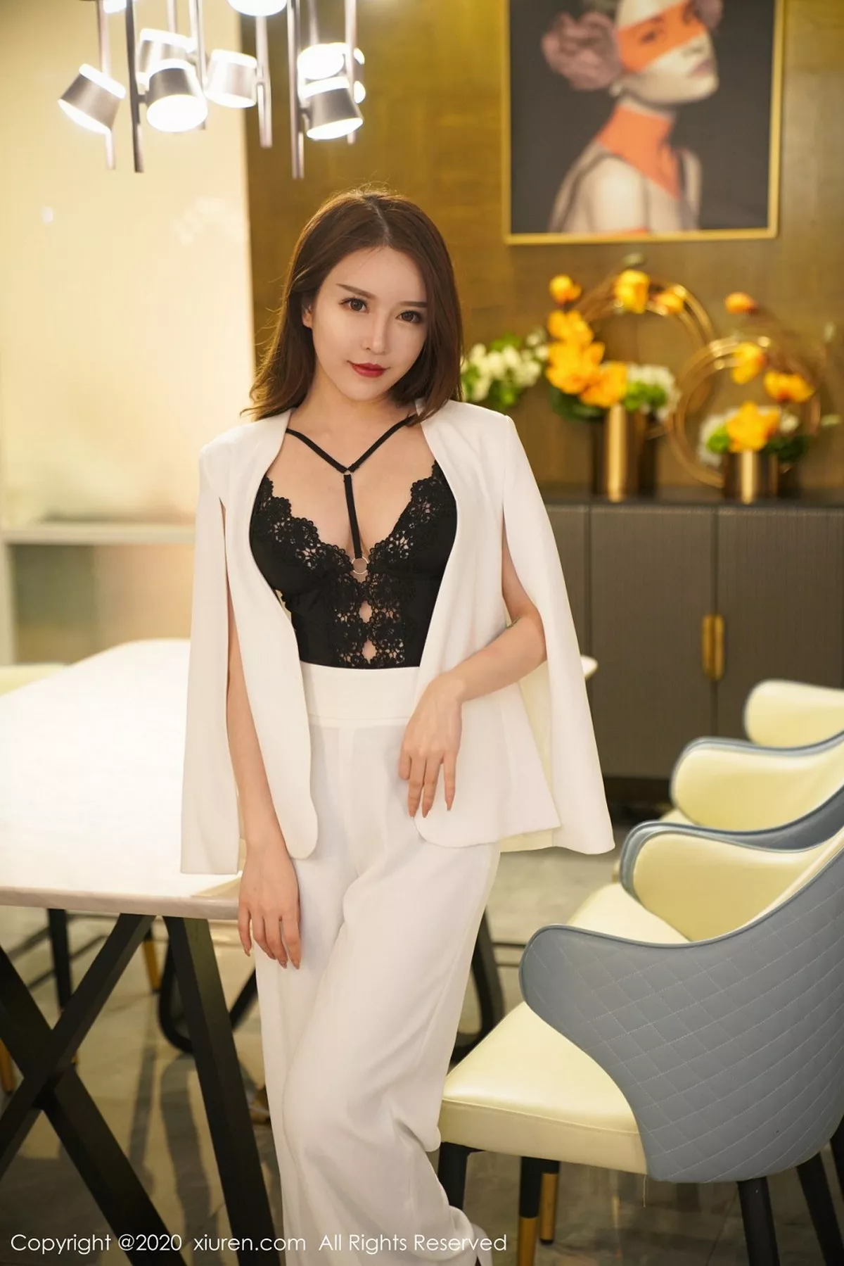 秀人集.com_[XiuRen秀人网]No.2283_嫩模玉兔miki三亚旅拍性感内衣配开档黑丝裤袜撩人诱惑写真50P