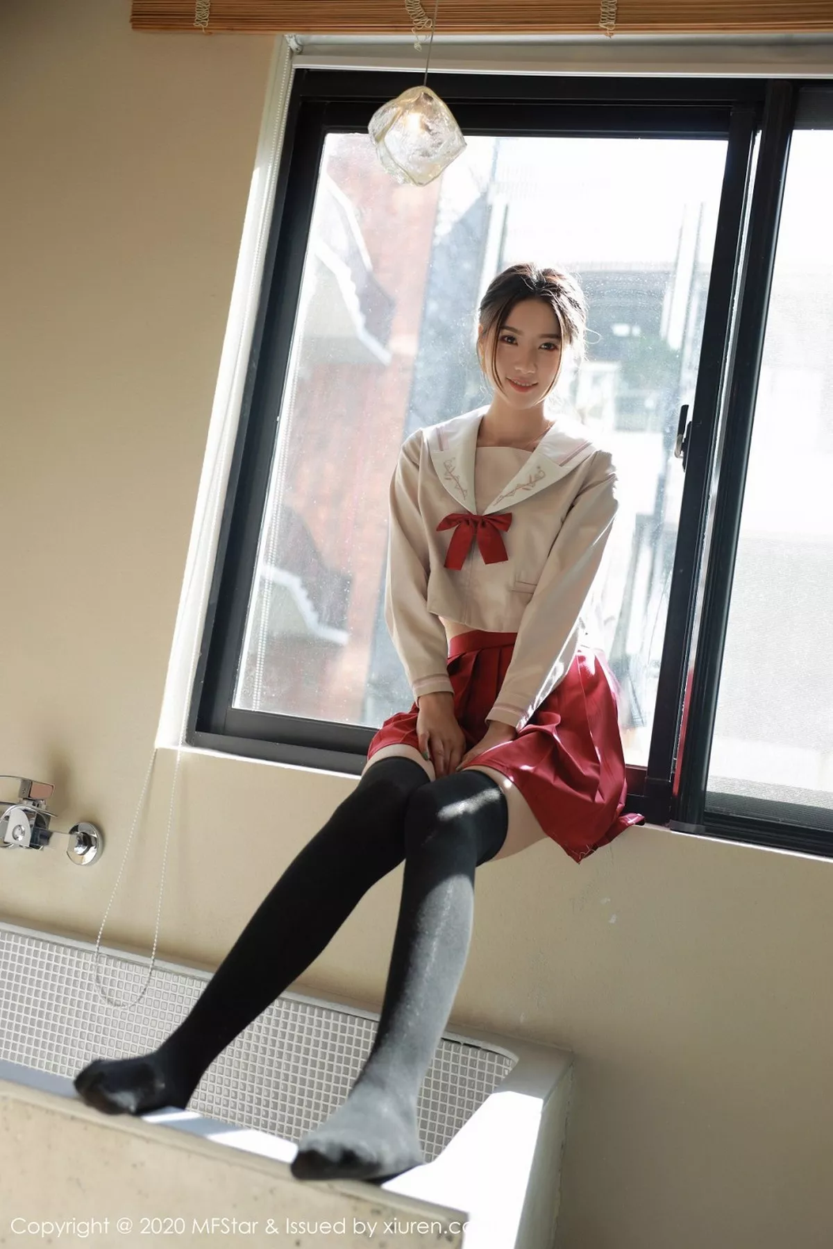 秀人集.com_[MFStar模范学院]Vol.340_嫩模方子萱私房经典JK制服主题红短裙配黑丝袜性感写真61P