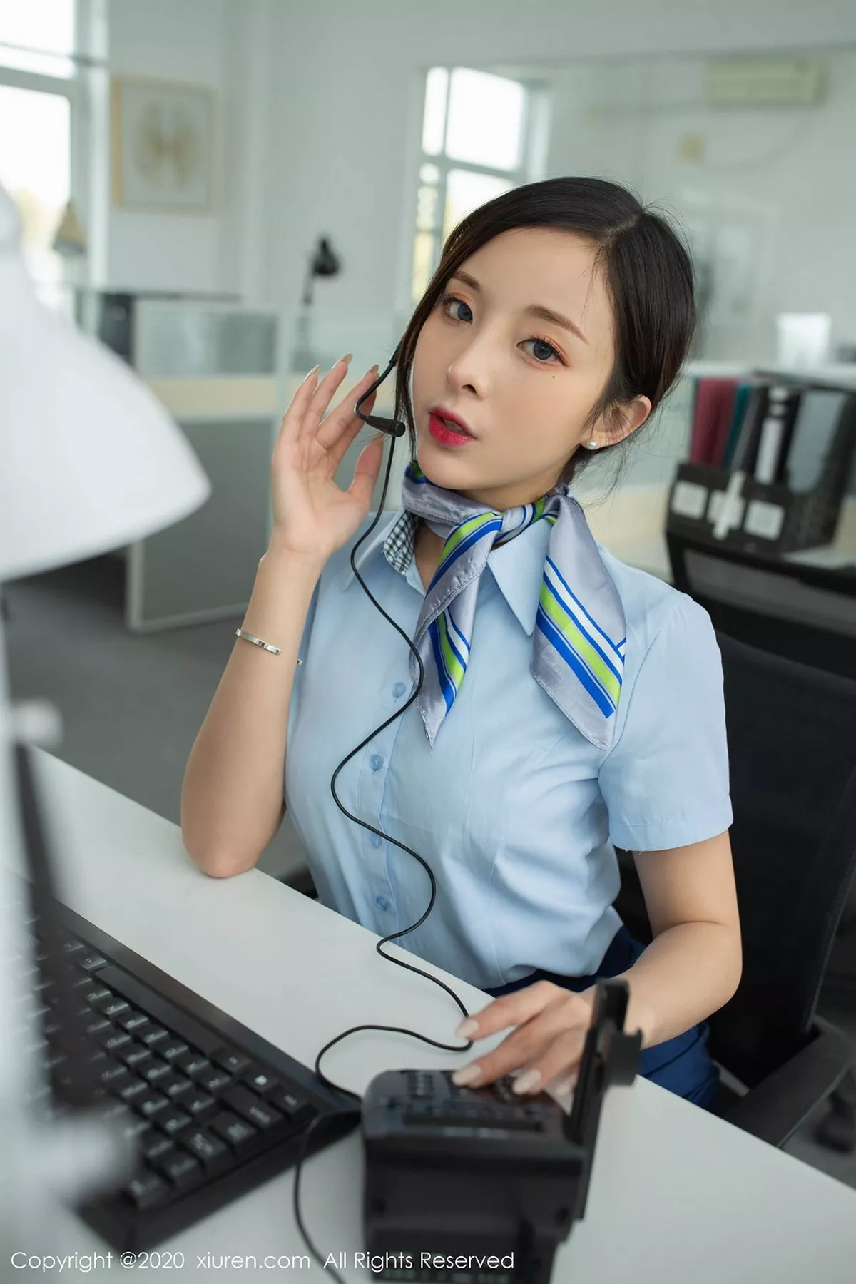 秀人集.com_[XiuRen秀人网]No.2257_嫩模陈小喵客服剧情主题短裙配无内黑丝裤袜极致魅惑写真85P