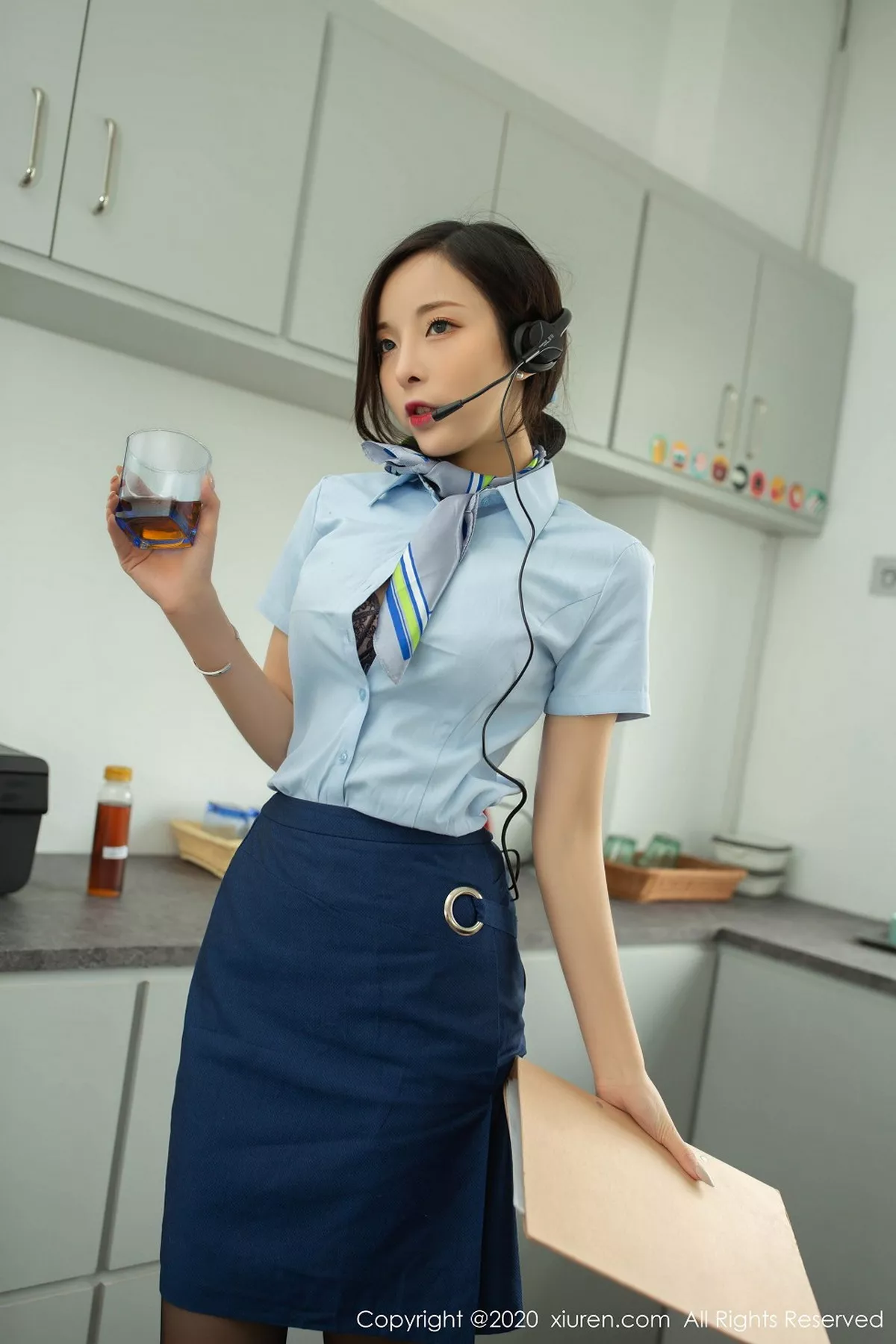 秀人集.com_[XiuRen秀人网]No.2257_嫩模陈小喵客服剧情主题短裙配无内黑丝裤袜极致魅惑写真85P