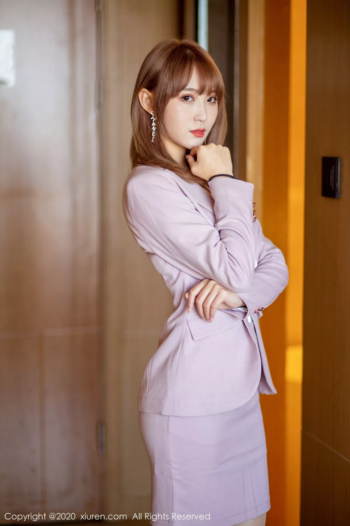 秀人集.com_[XiuRen秀人网]No.2304_嫩模周慕汐fairy私房床上全裸上身无内肉丝裤袜惹火诱惑写真51P