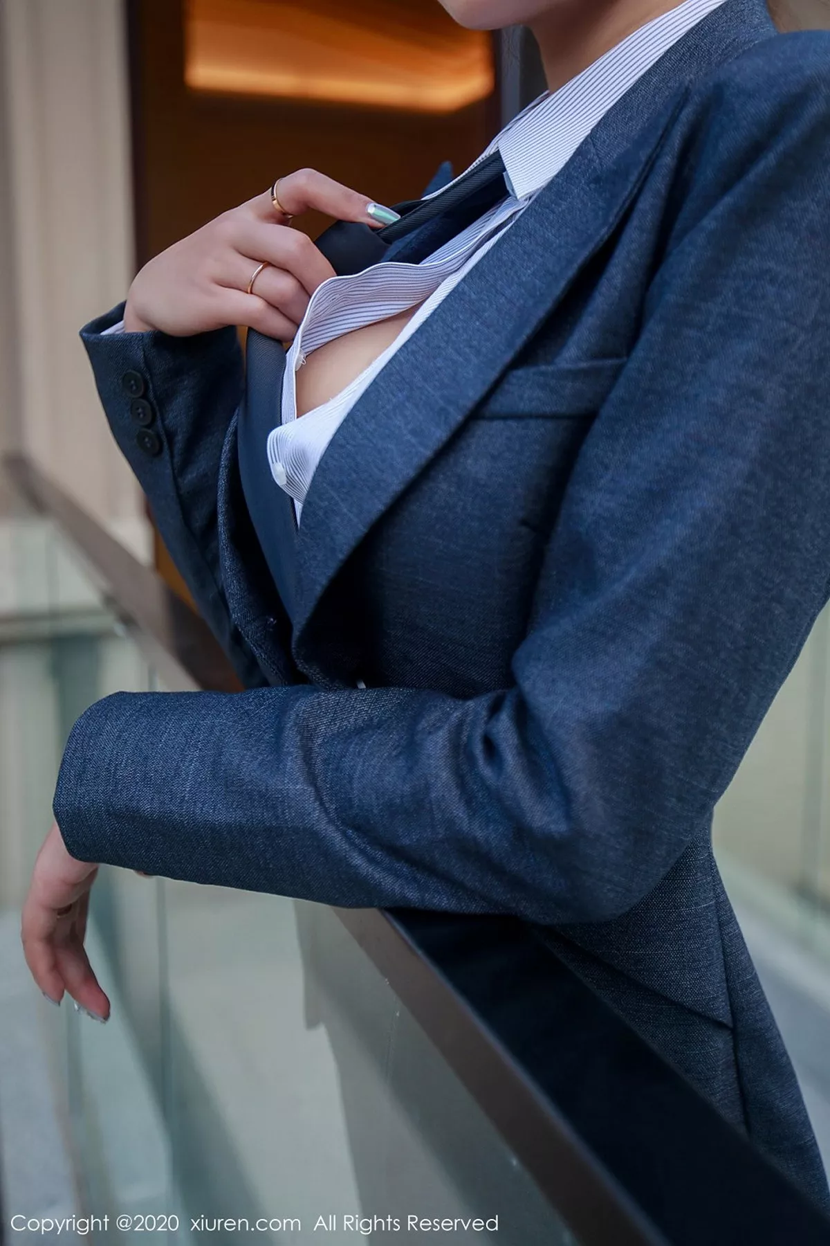 秀人集.com_[XiuRen秀人网]No.2309_嫩模Emily顾奈奈心愿旅拍职场秘书制服主题超薄黑丝裤袜魅惑写真81P