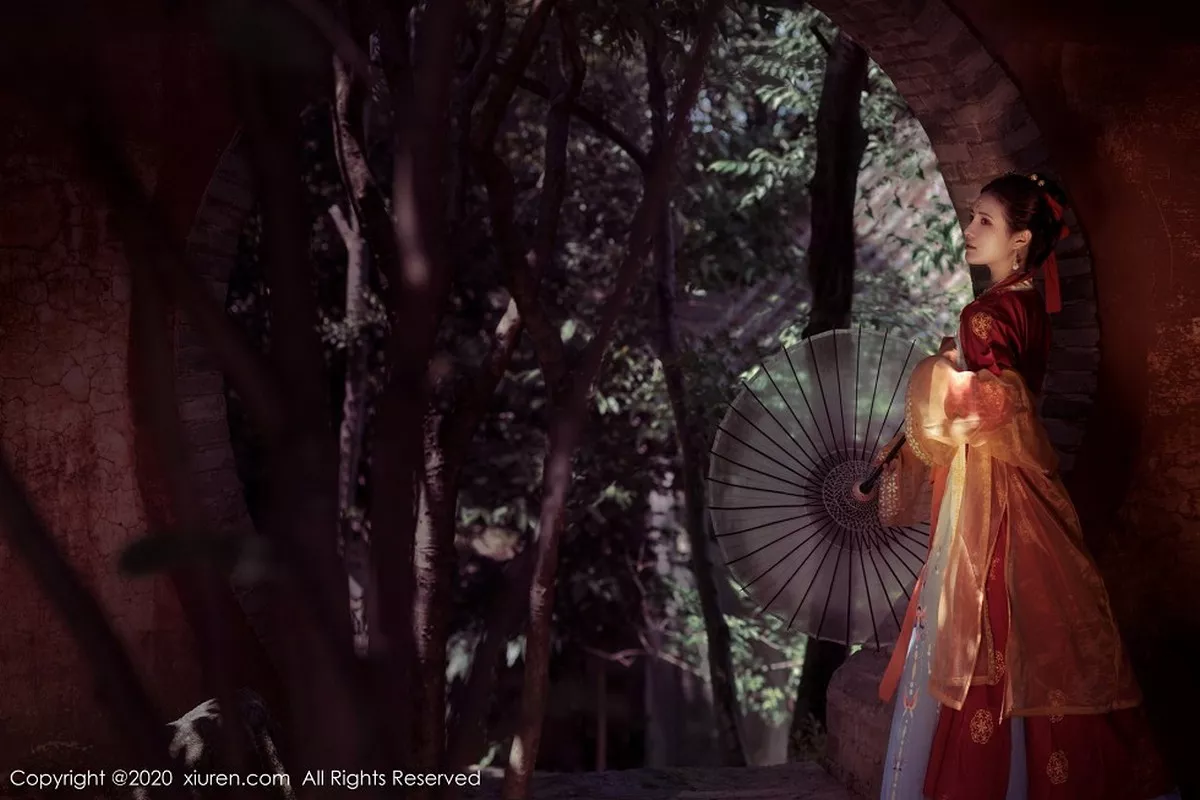 秀人集.com_[XiuRen秀人网]No.2313_嫩模久久Aimee云南旅拍性感内衣半脱露傲人豪乳极致诱惑写真58P